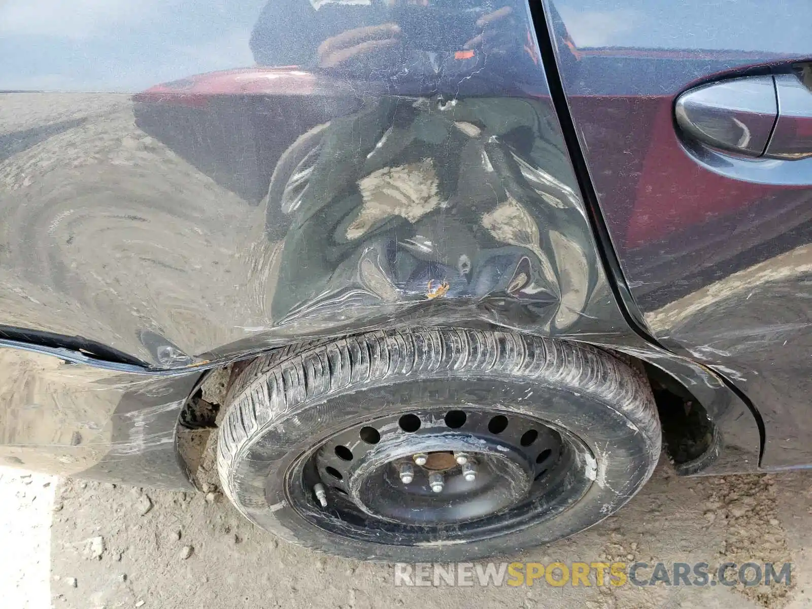 9 Photograph of a damaged car 2T1BURHE3KC225930 TOYOTA COROLLA 2019