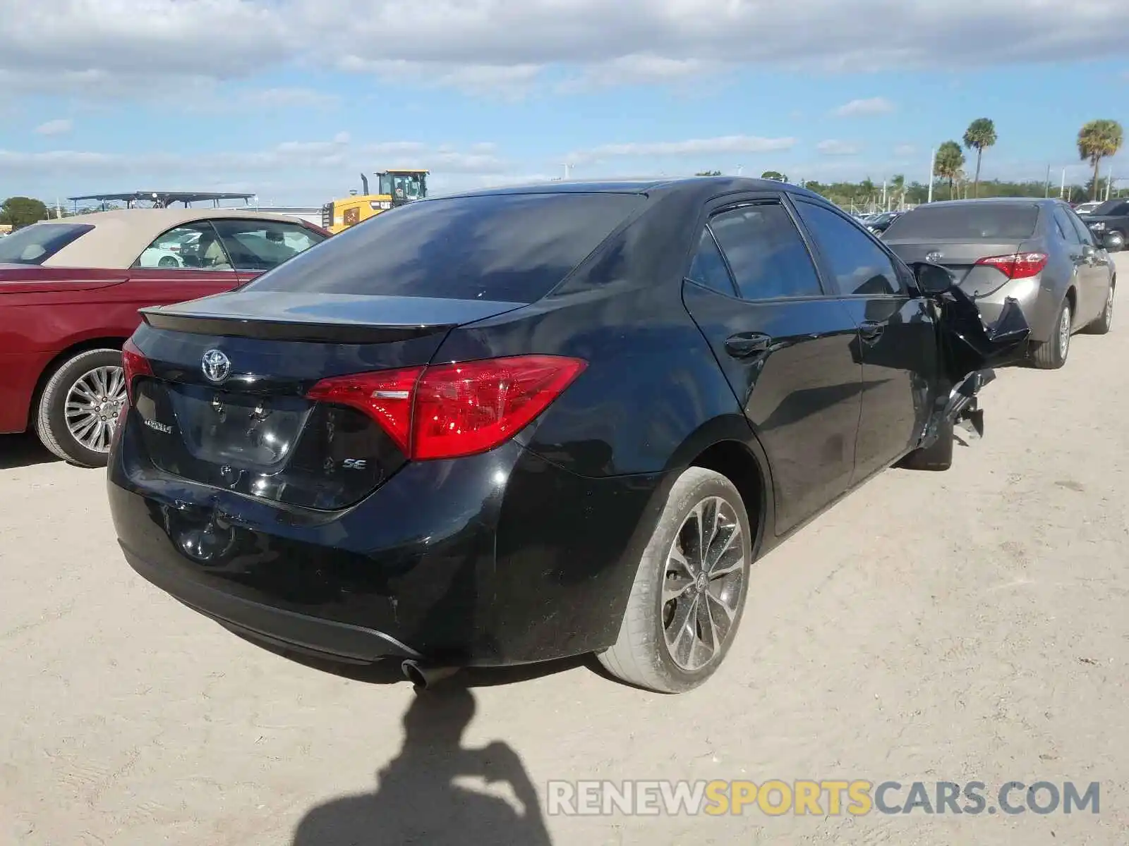 4 Photograph of a damaged car 2T1BURHE3KC226818 TOYOTA COROLLA 2019