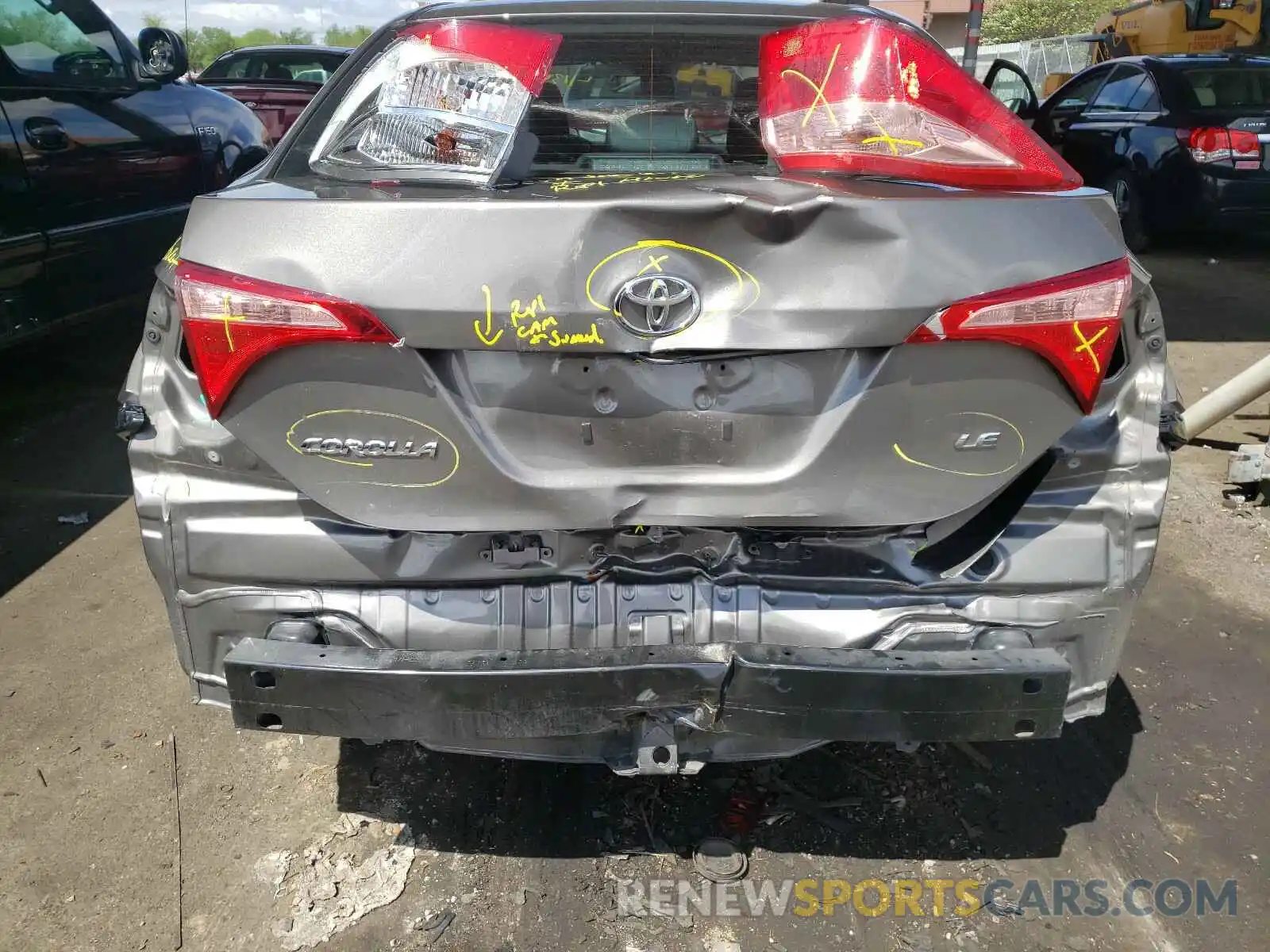 9 Photograph of a damaged car 2T1BURHE3KC227340 TOYOTA COROLLA 2019