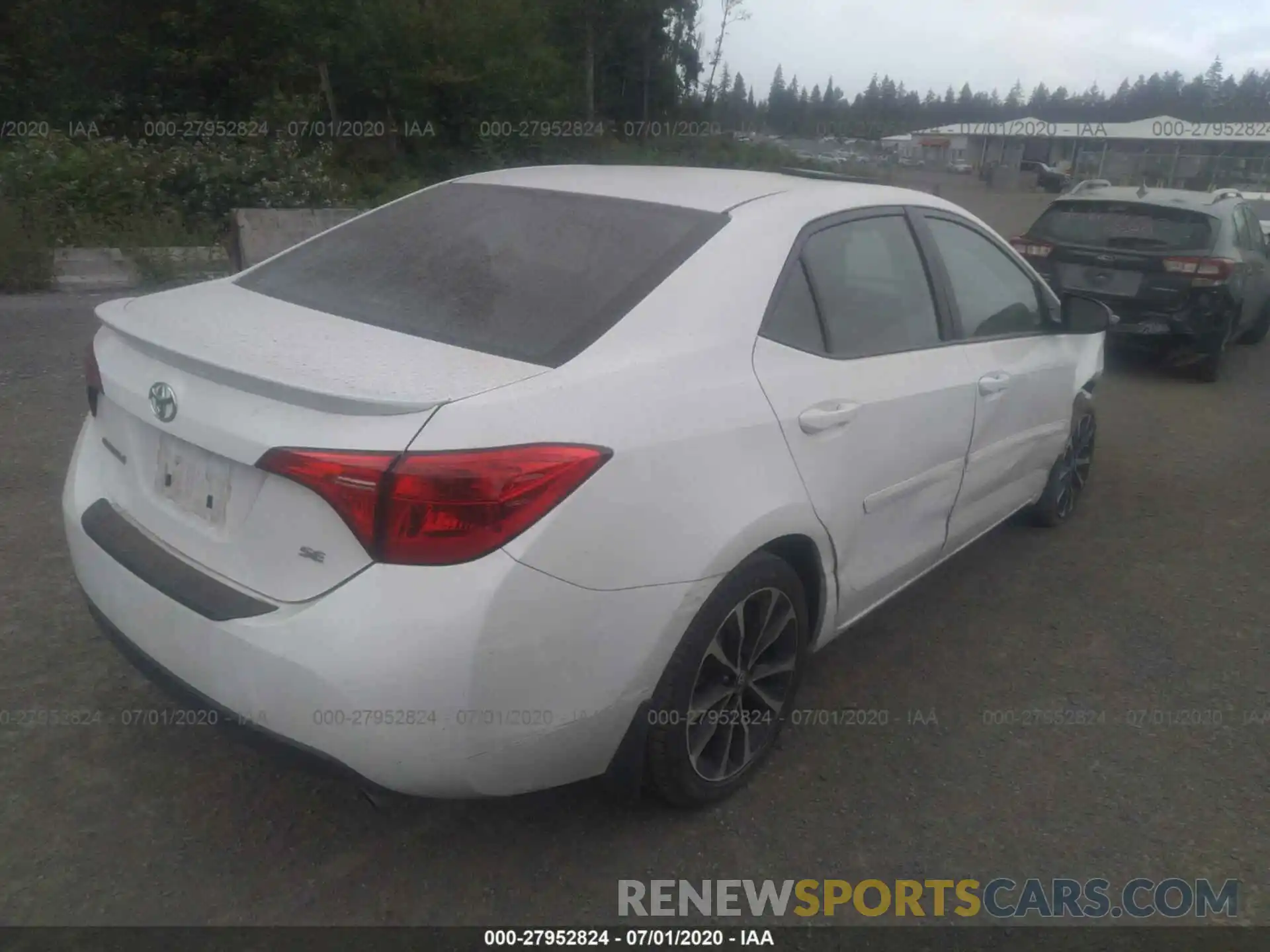 4 Photograph of a damaged car 2T1BURHE3KC227757 TOYOTA COROLLA 2019