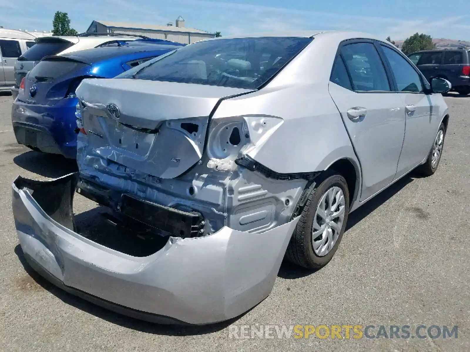 4 Photograph of a damaged car 2T1BURHE3KC228309 TOYOTA COROLLA 2019