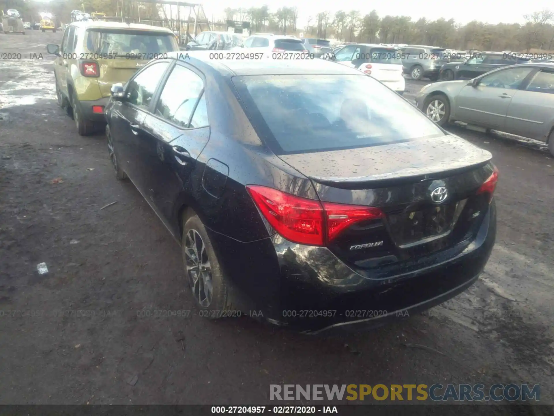 3 Photograph of a damaged car 2T1BURHE3KC228438 TOYOTA COROLLA 2019