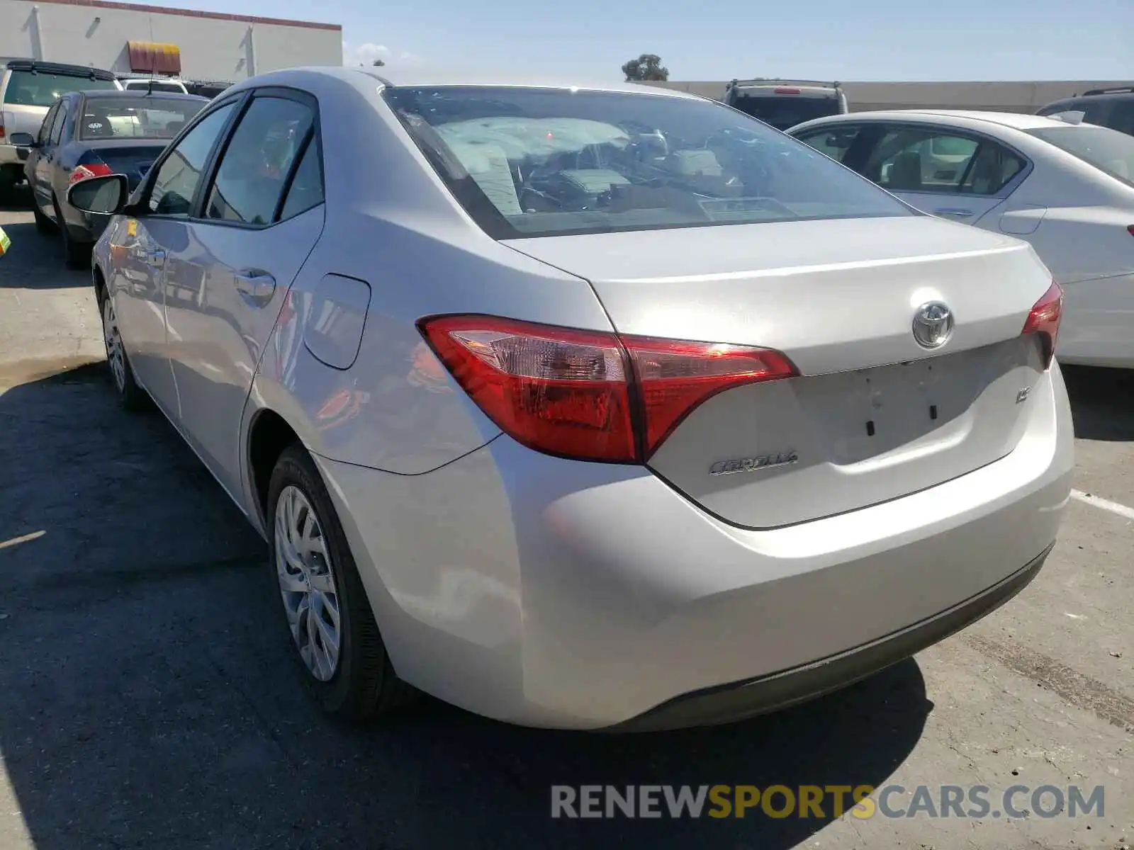 3 Photograph of a damaged car 2T1BURHE3KC228925 TOYOTA COROLLA 2019