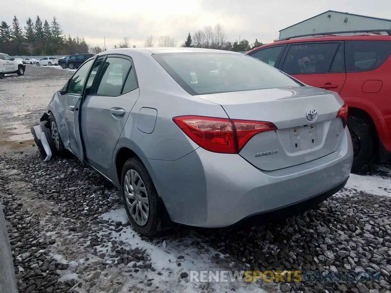 3 Photograph of a damaged car 2T1BURHE3KC229217 TOYOTA COROLLA 2019