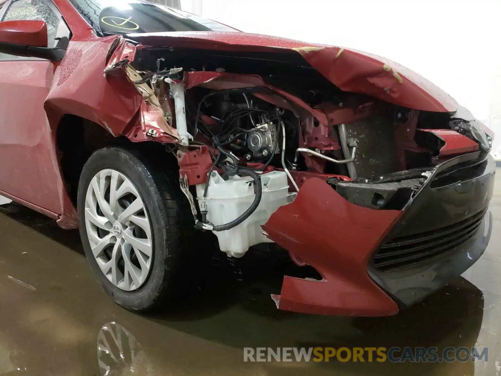 9 Photograph of a damaged car 2T1BURHE3KC229220 TOYOTA COROLLA 2019