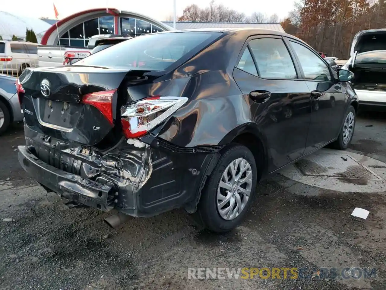 4 Photograph of a damaged car 2T1BURHE3KC230254 TOYOTA COROLLA 2019