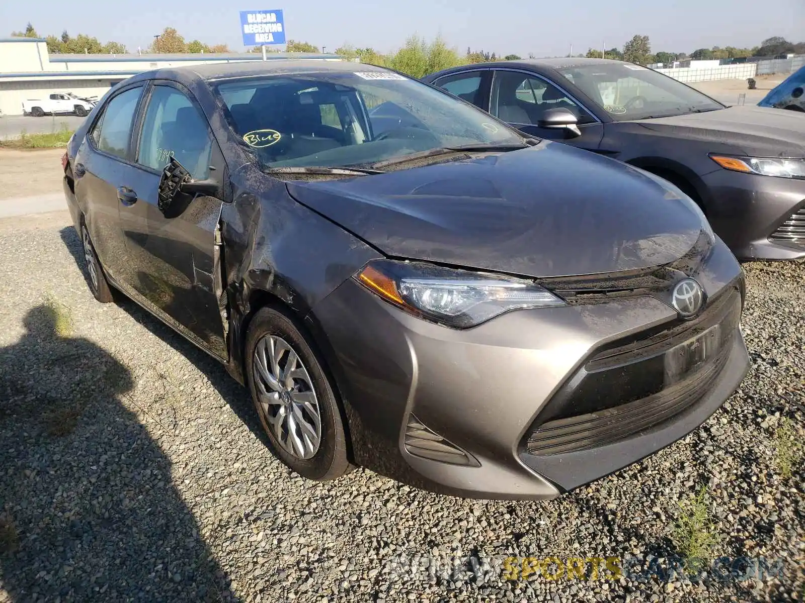 1 Photograph of a damaged car 2T1BURHE3KC231842 TOYOTA COROLLA 2019