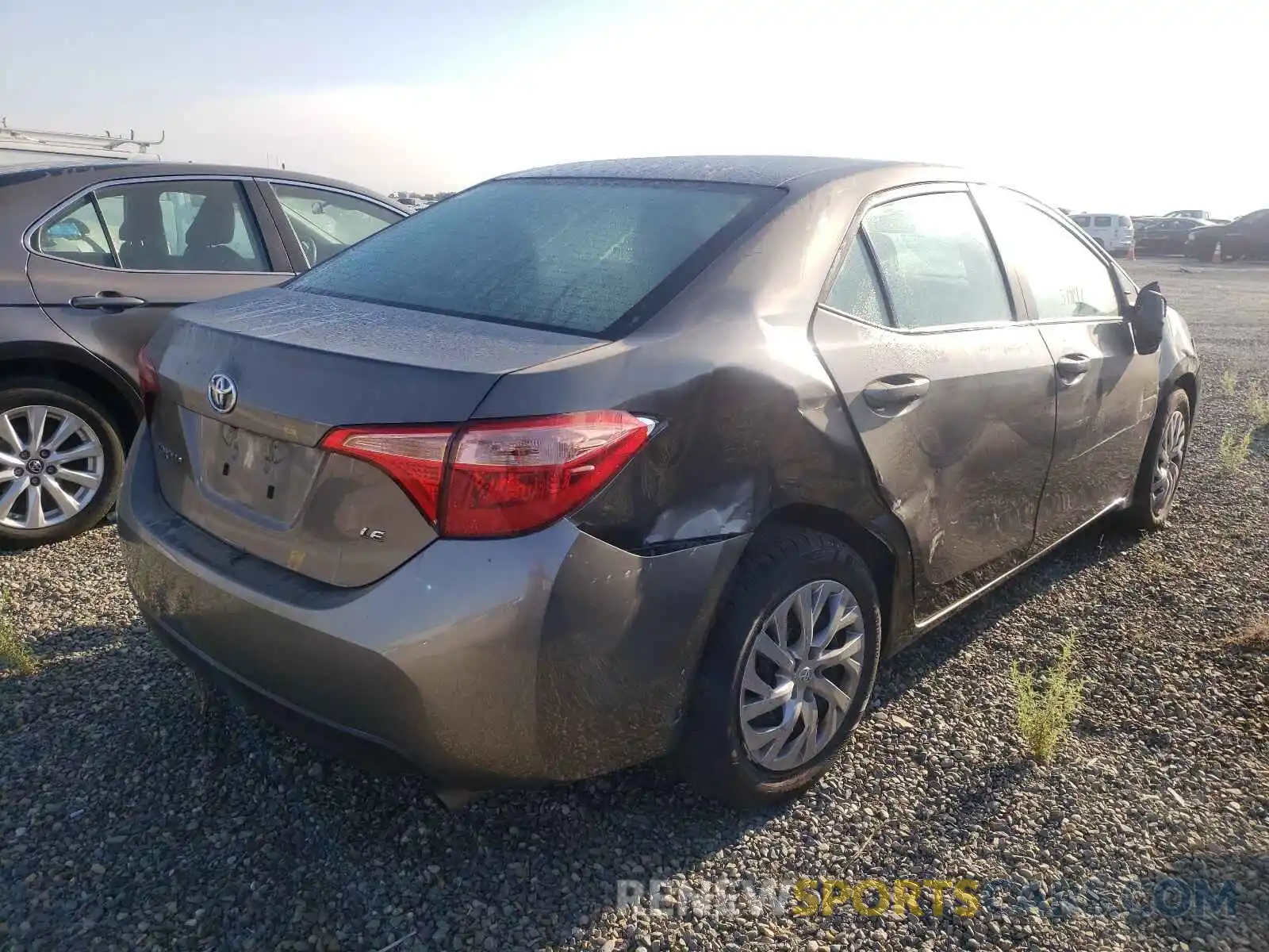 4 Photograph of a damaged car 2T1BURHE3KC231842 TOYOTA COROLLA 2019