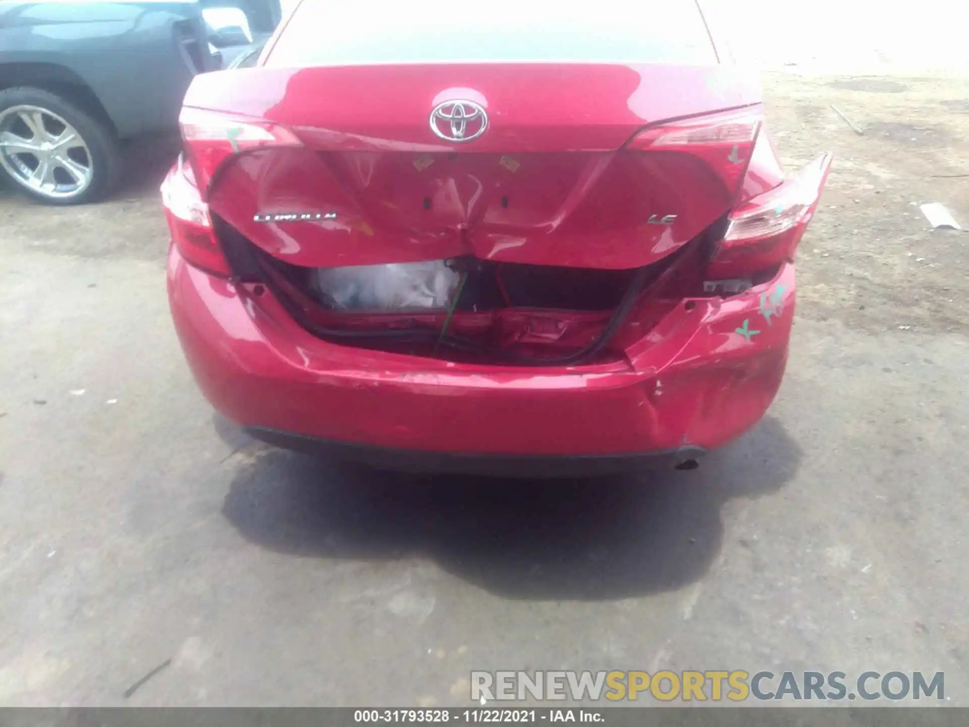 6 Photograph of a damaged car 2T1BURHE3KC232361 TOYOTA COROLLA 2019