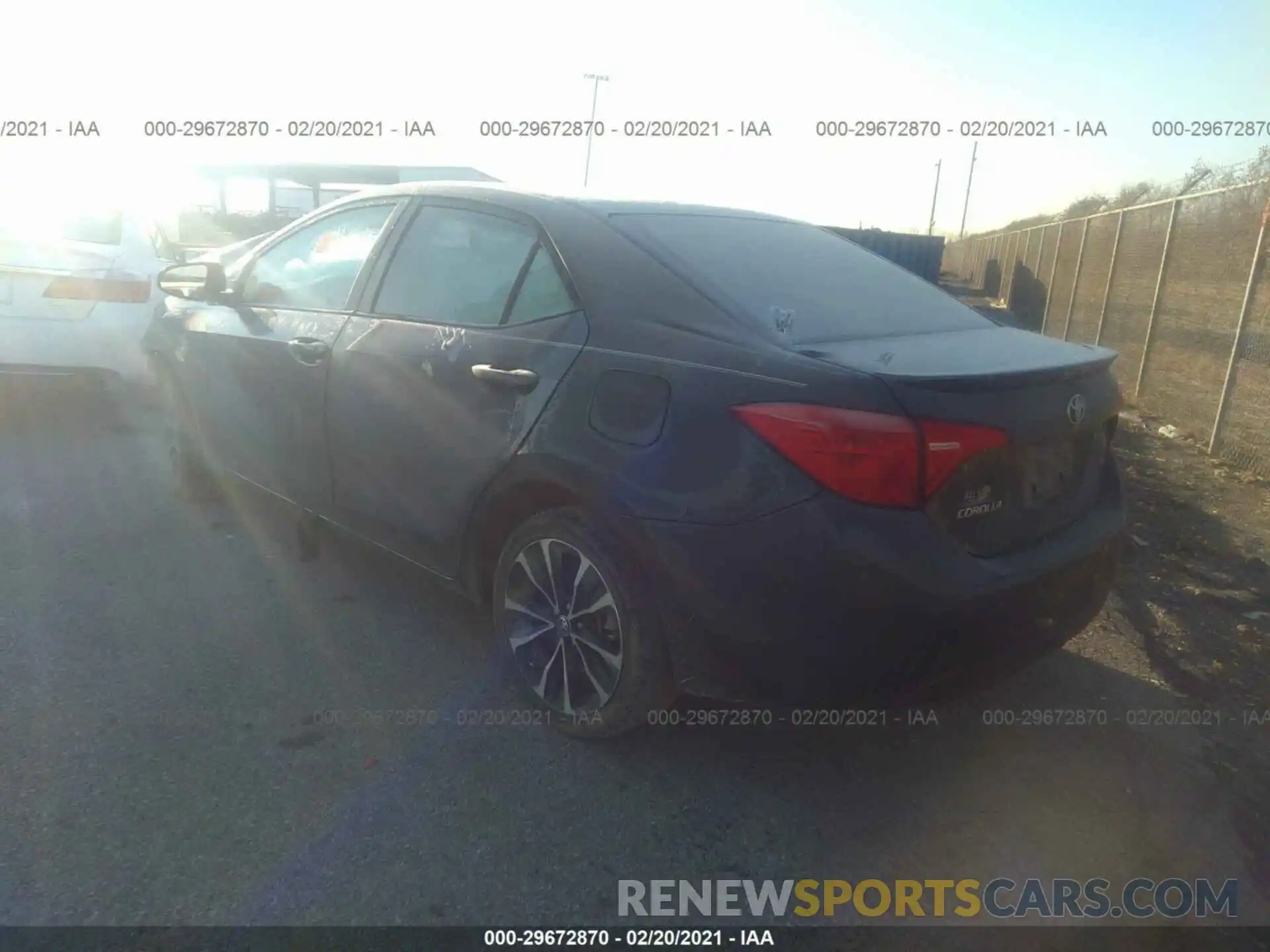 3 Photograph of a damaged car 2T1BURHE3KC234224 TOYOTA COROLLA 2019