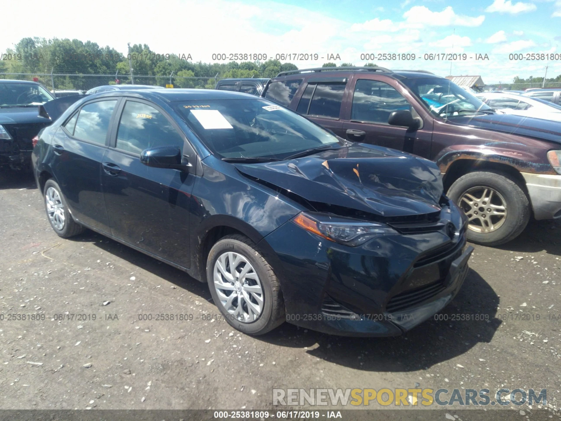 1 Photograph of a damaged car 2T1BURHE3KC234241 TOYOTA COROLLA 2019