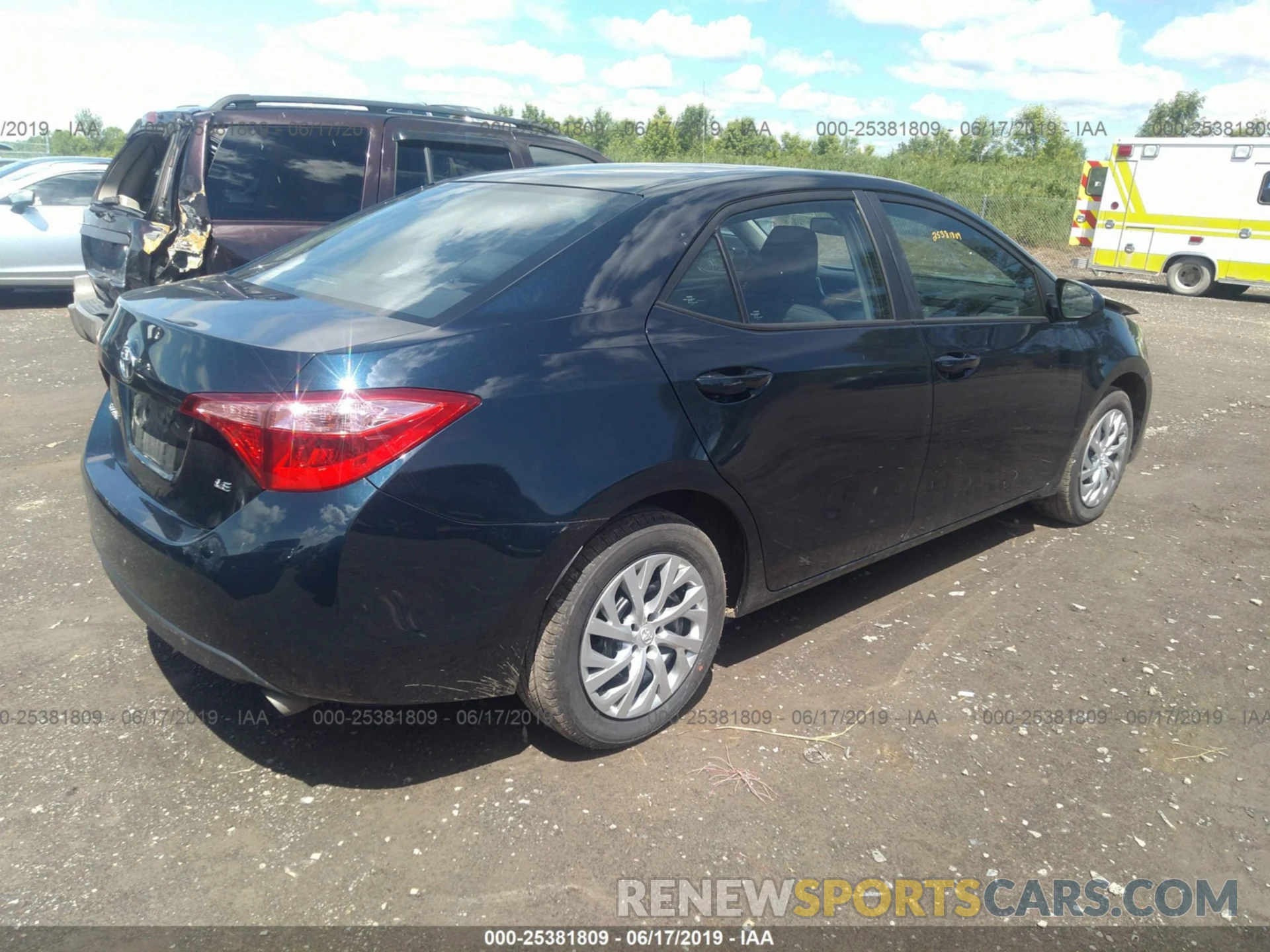 4 Photograph of a damaged car 2T1BURHE3KC234241 TOYOTA COROLLA 2019