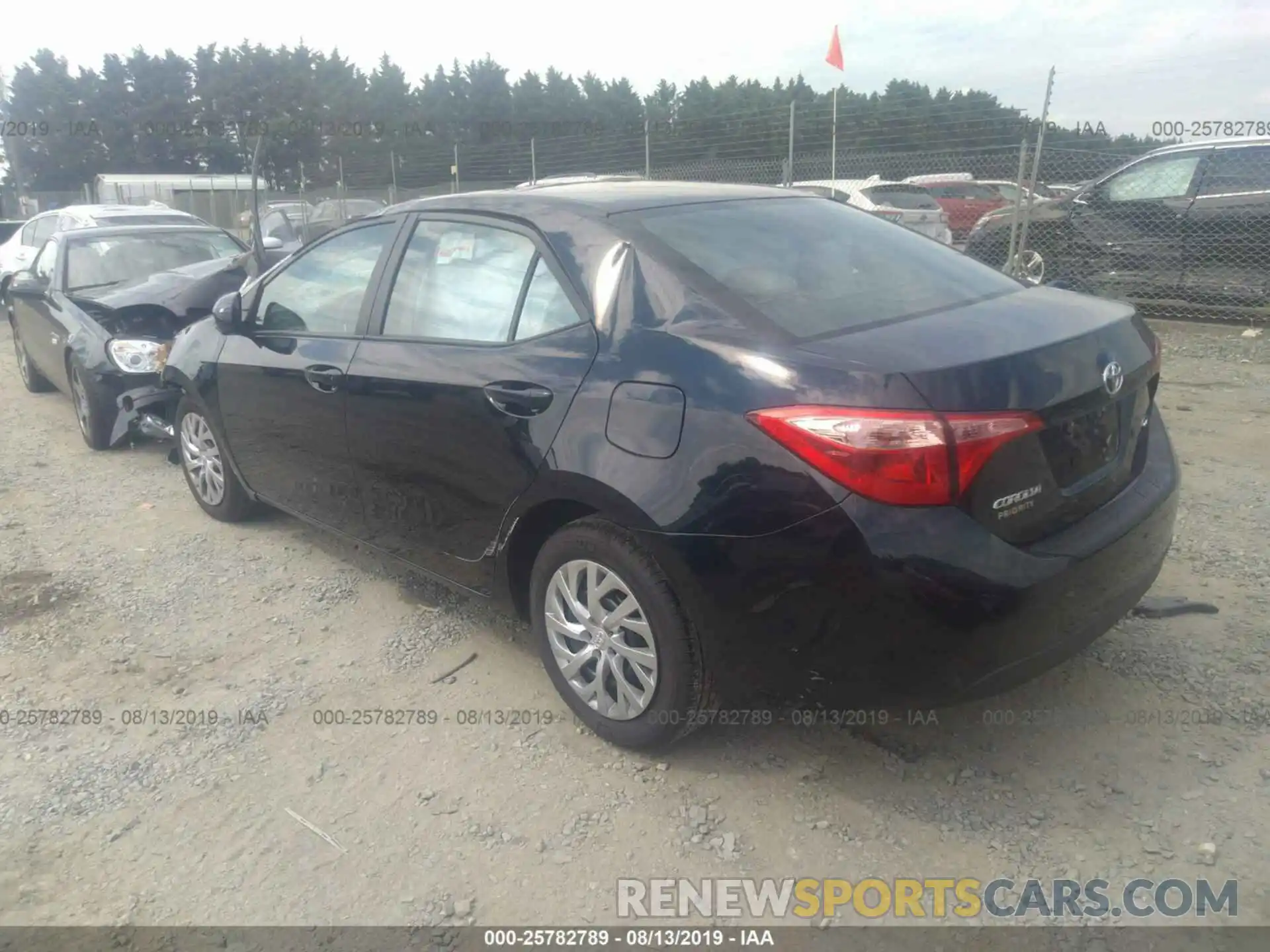 3 Photograph of a damaged car 2T1BURHE3KC235129 TOYOTA COROLLA 2019