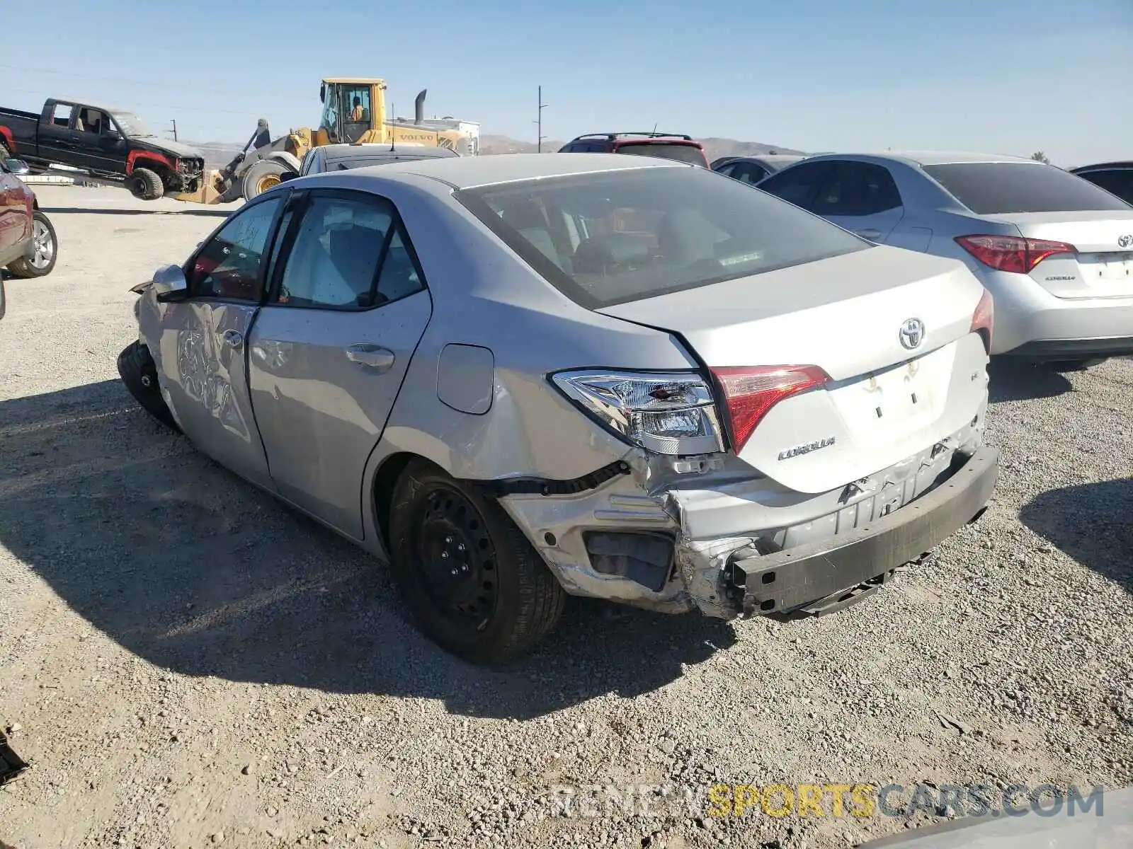 3 Photograph of a damaged car 2T1BURHE3KC235471 TOYOTA COROLLA 2019