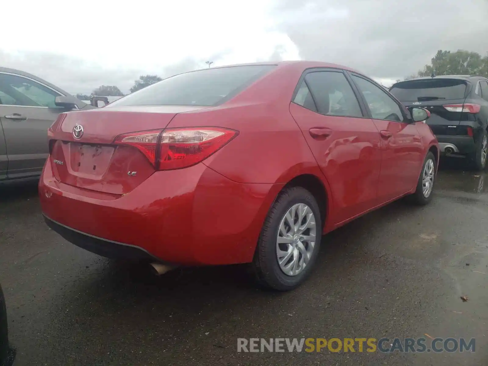 4 Photograph of a damaged car 2T1BURHE3KC235843 TOYOTA COROLLA 2019