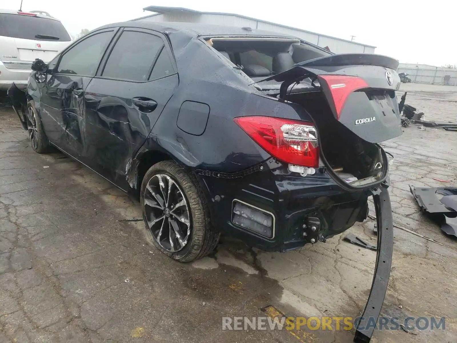 3 Photograph of a damaged car 2T1BURHE3KC235969 TOYOTA COROLLA 2019