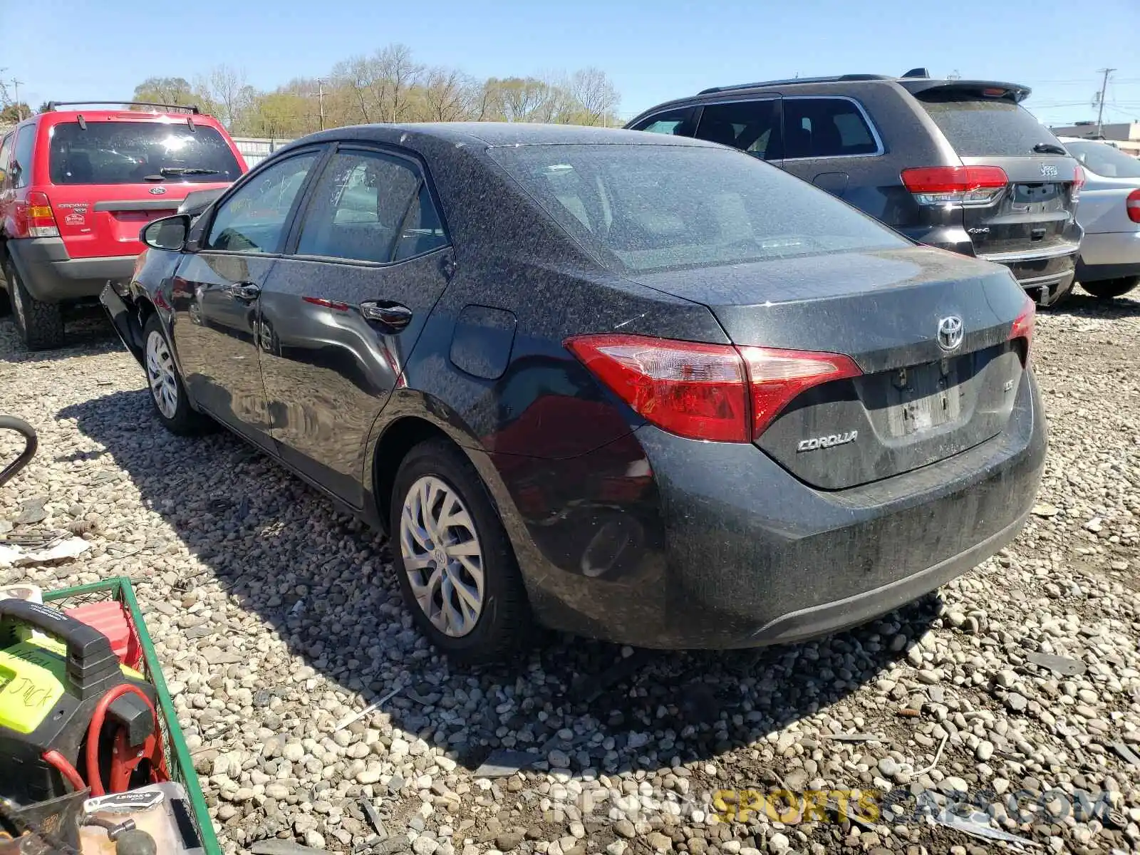 3 Photograph of a damaged car 2T1BURHE3KC236491 TOYOTA COROLLA 2019