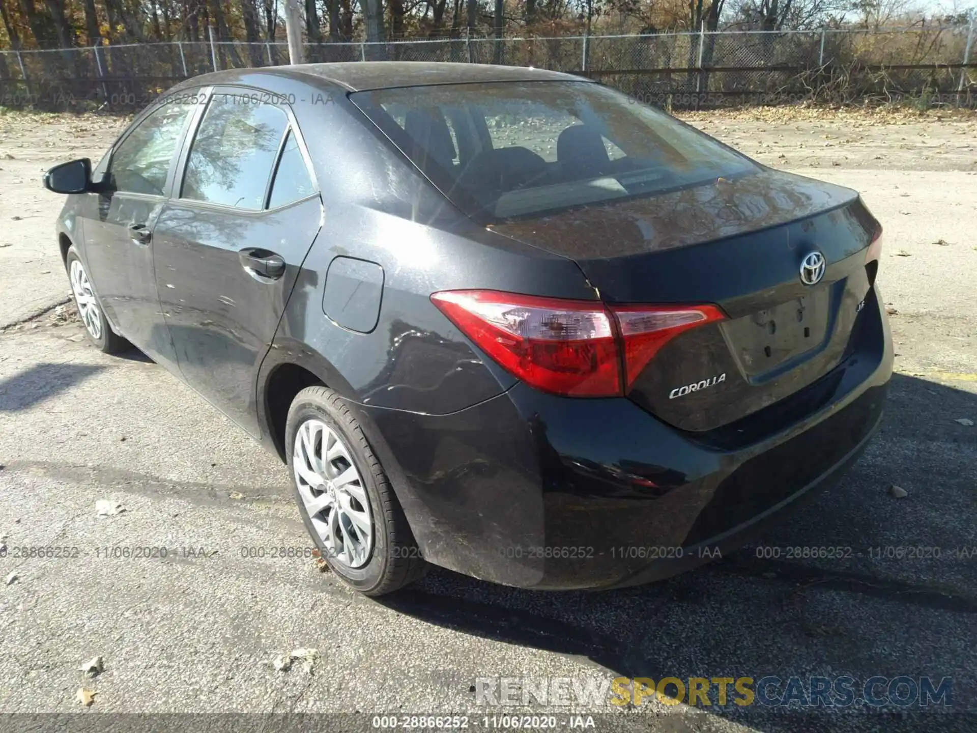 3 Photograph of a damaged car 2T1BURHE3KC236720 TOYOTA COROLLA 2019