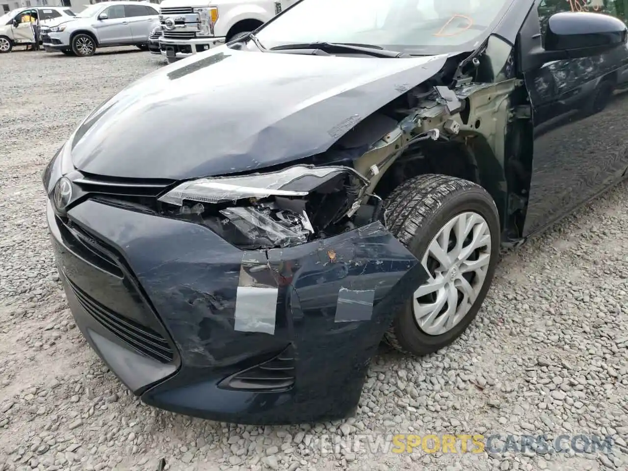 9 Photograph of a damaged car 2T1BURHE3KC237219 TOYOTA COROLLA 2019