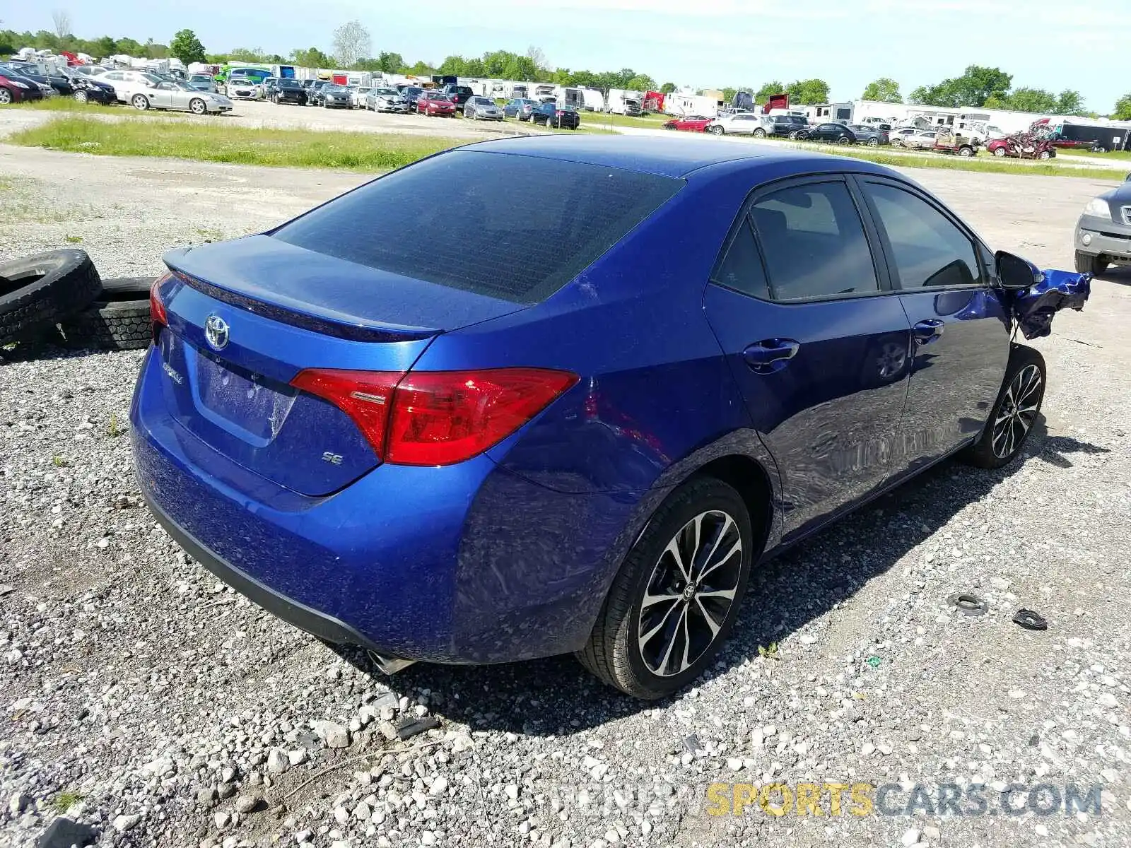 4 Photograph of a damaged car 2T1BURHE3KC238094 TOYOTA COROLLA 2019