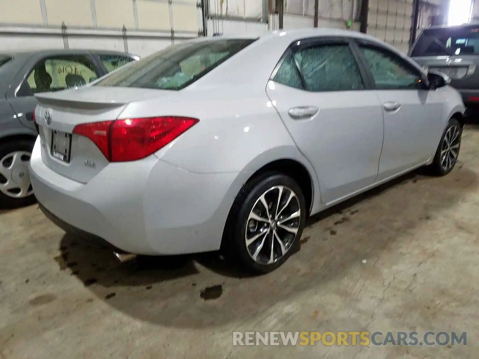 4 Photograph of a damaged car 2T1BURHE3KC238113 TOYOTA COROLLA 2019