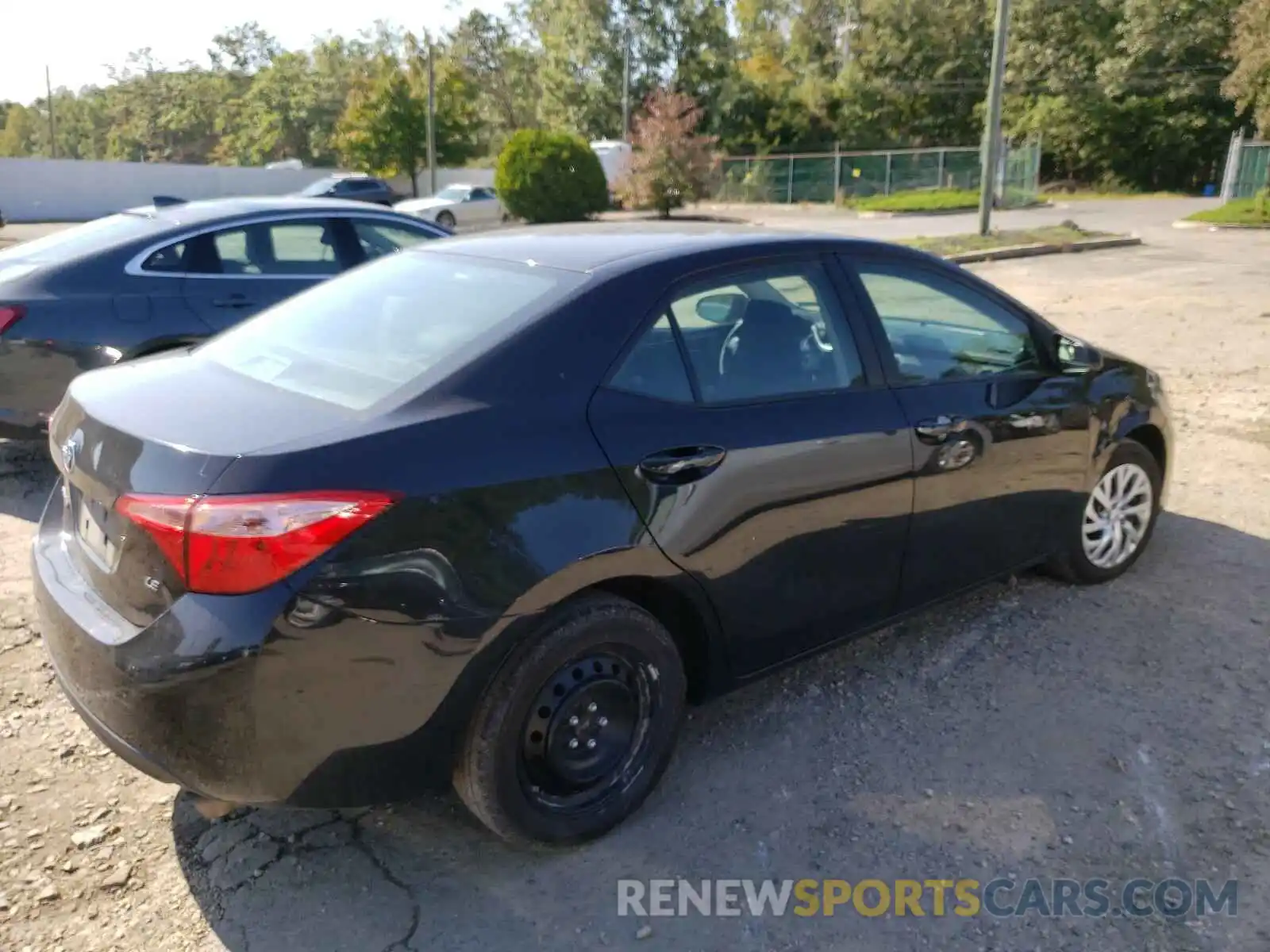 4 Photograph of a damaged car 2T1BURHE3KC239357 TOYOTA COROLLA 2019