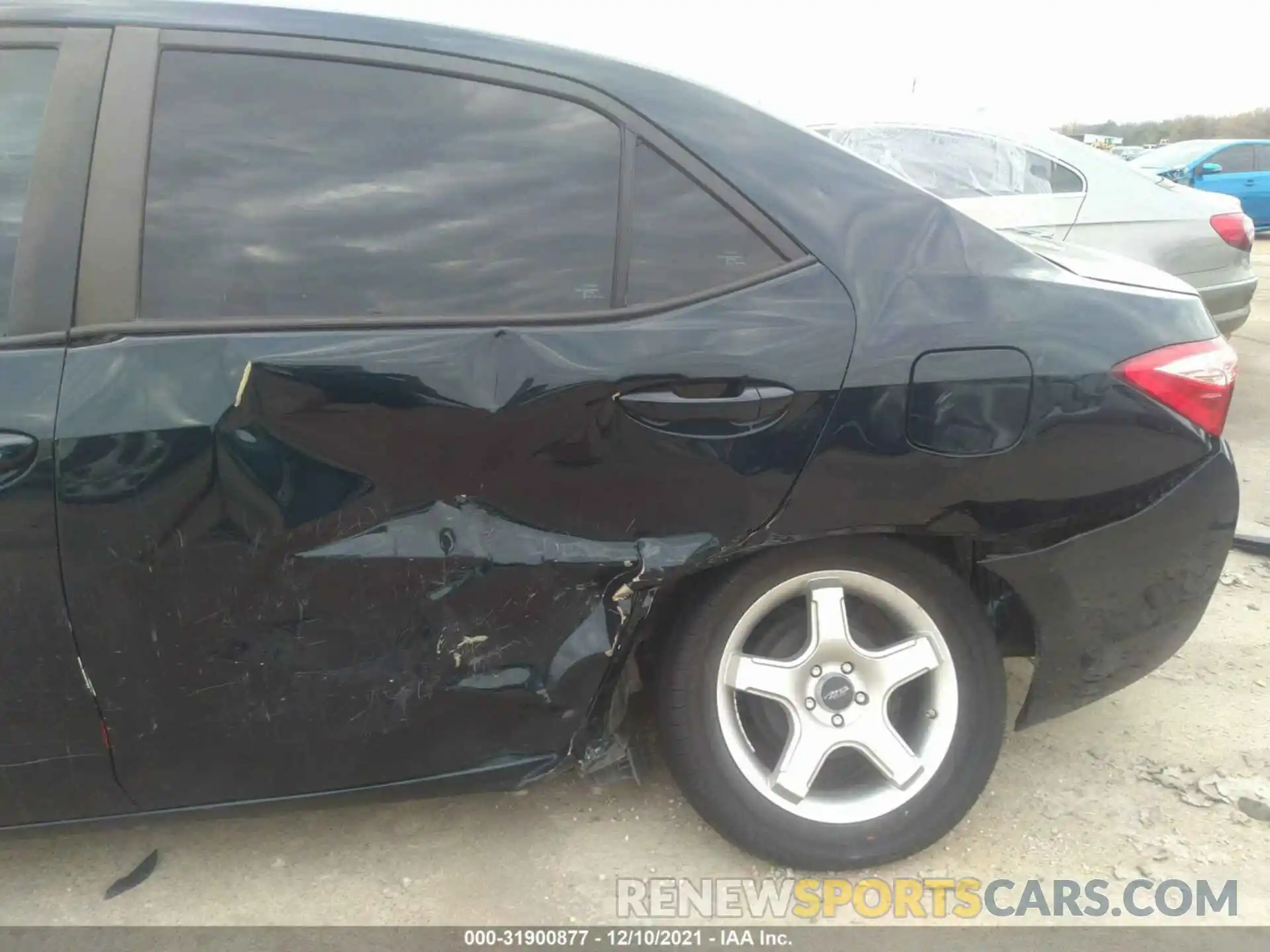 6 Photograph of a damaged car 2T1BURHE3KC240024 TOYOTA COROLLA 2019