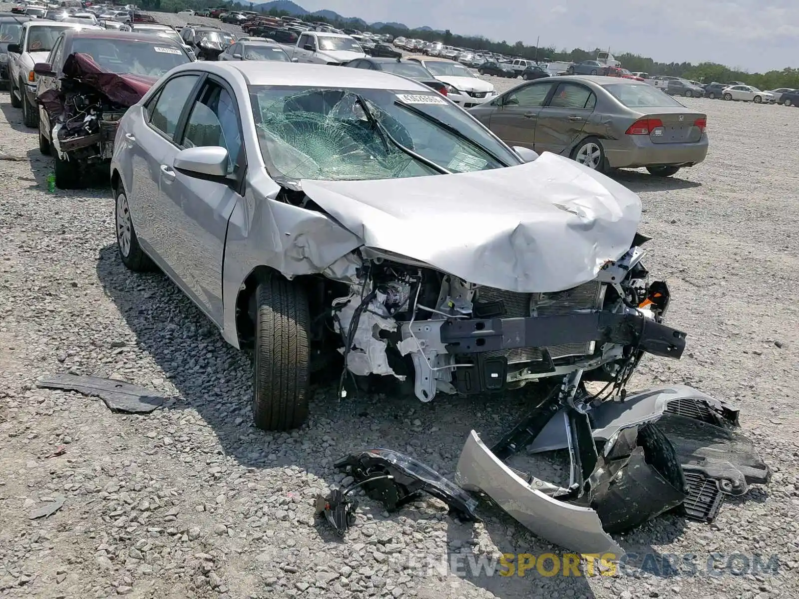 1 Photograph of a damaged car 2T1BURHE3KC240086 TOYOTA COROLLA 2019