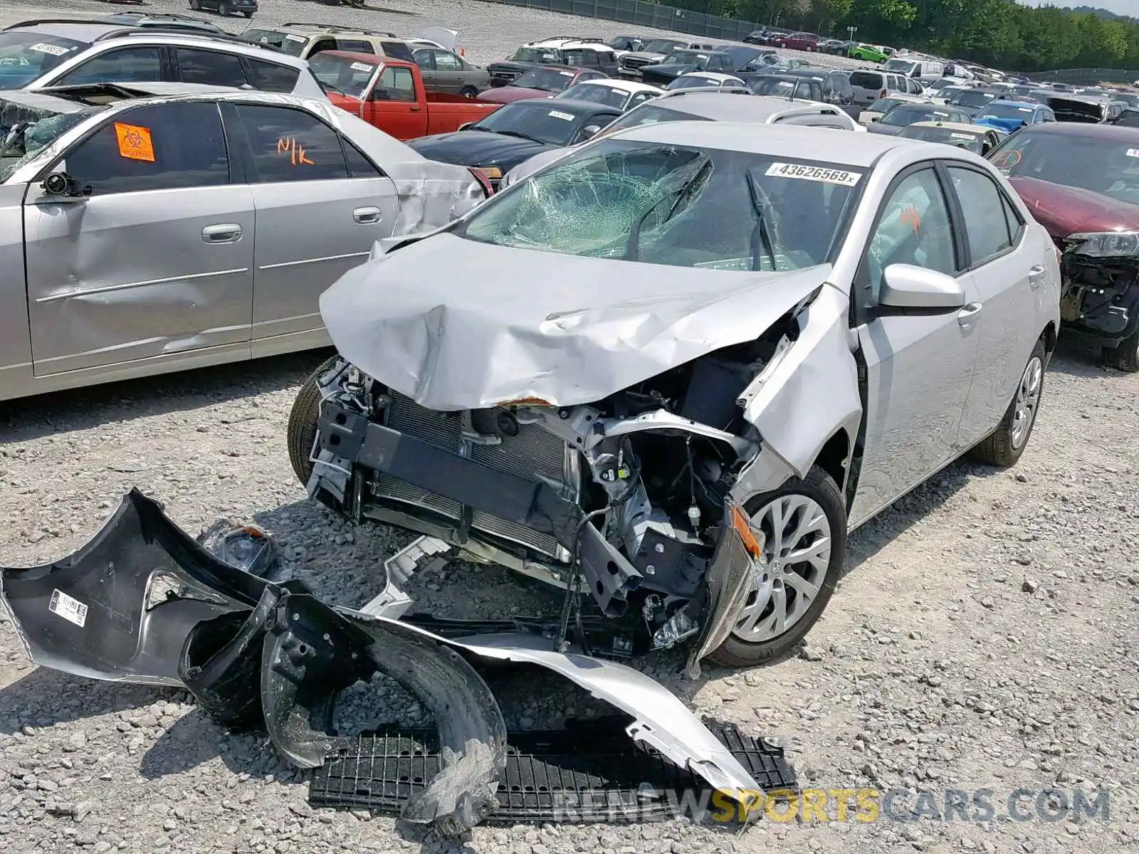 2 Photograph of a damaged car 2T1BURHE3KC240086 TOYOTA COROLLA 2019