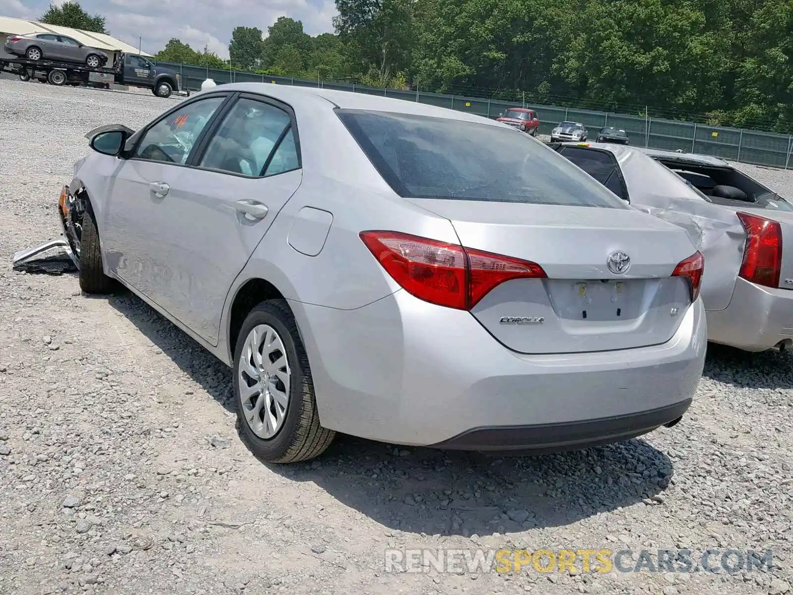 3 Photograph of a damaged car 2T1BURHE3KC240086 TOYOTA COROLLA 2019