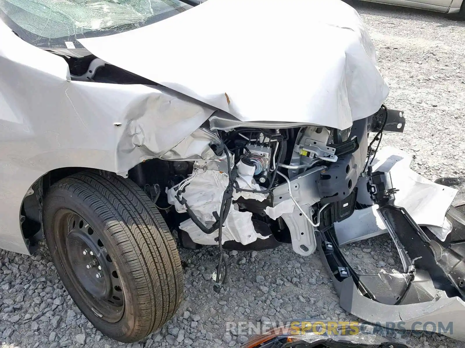 9 Photograph of a damaged car 2T1BURHE3KC240086 TOYOTA COROLLA 2019