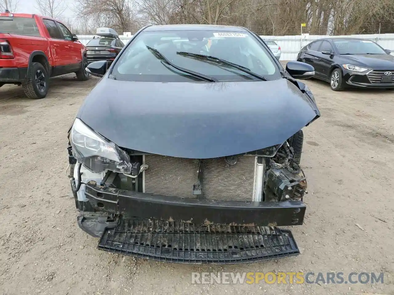 5 Photograph of a damaged car 2T1BURHE3KC240380 TOYOTA COROLLA 2019