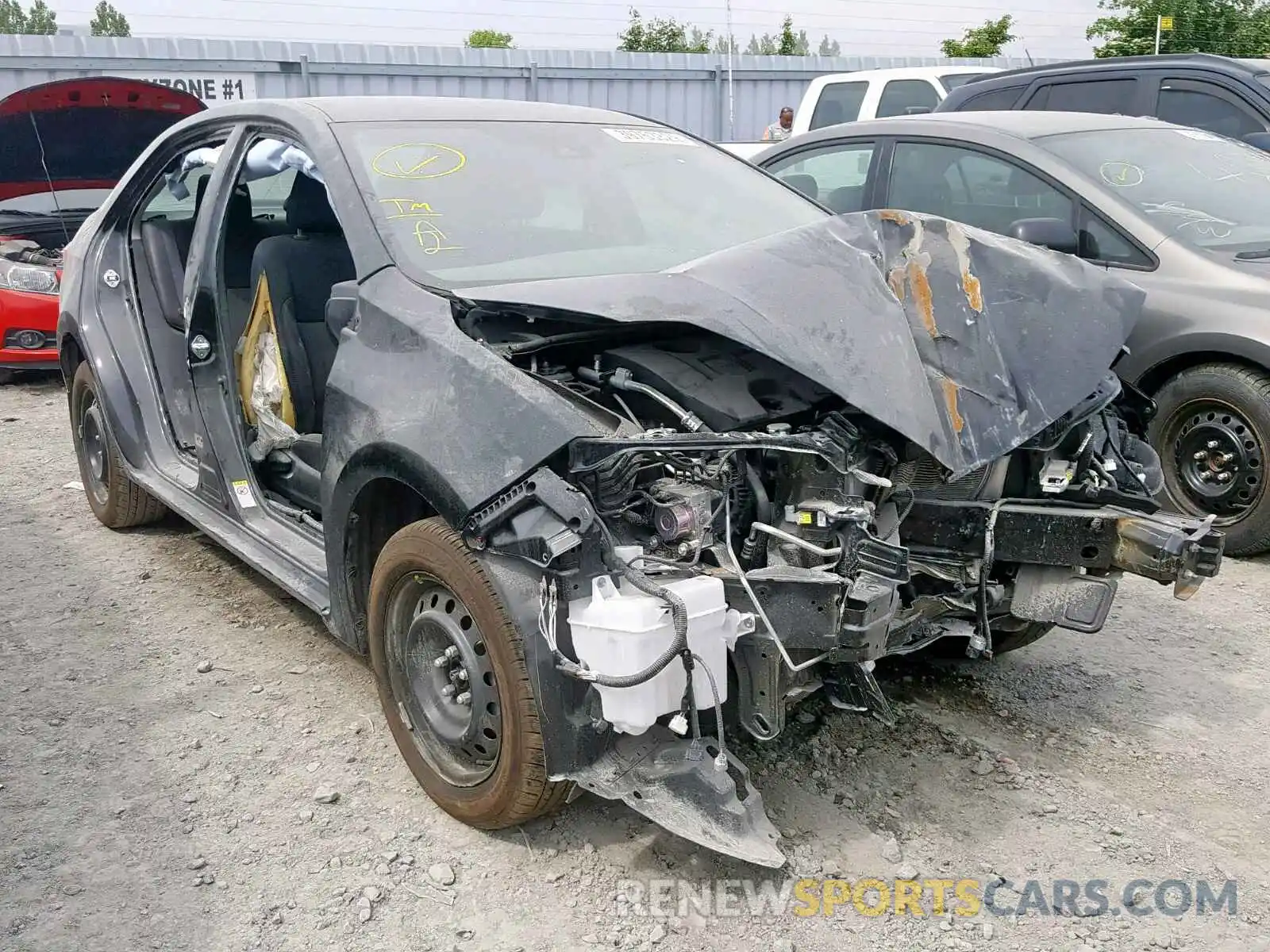 1 Photograph of a damaged car 2T1BURHE3KC241643 TOYOTA COROLLA 2019