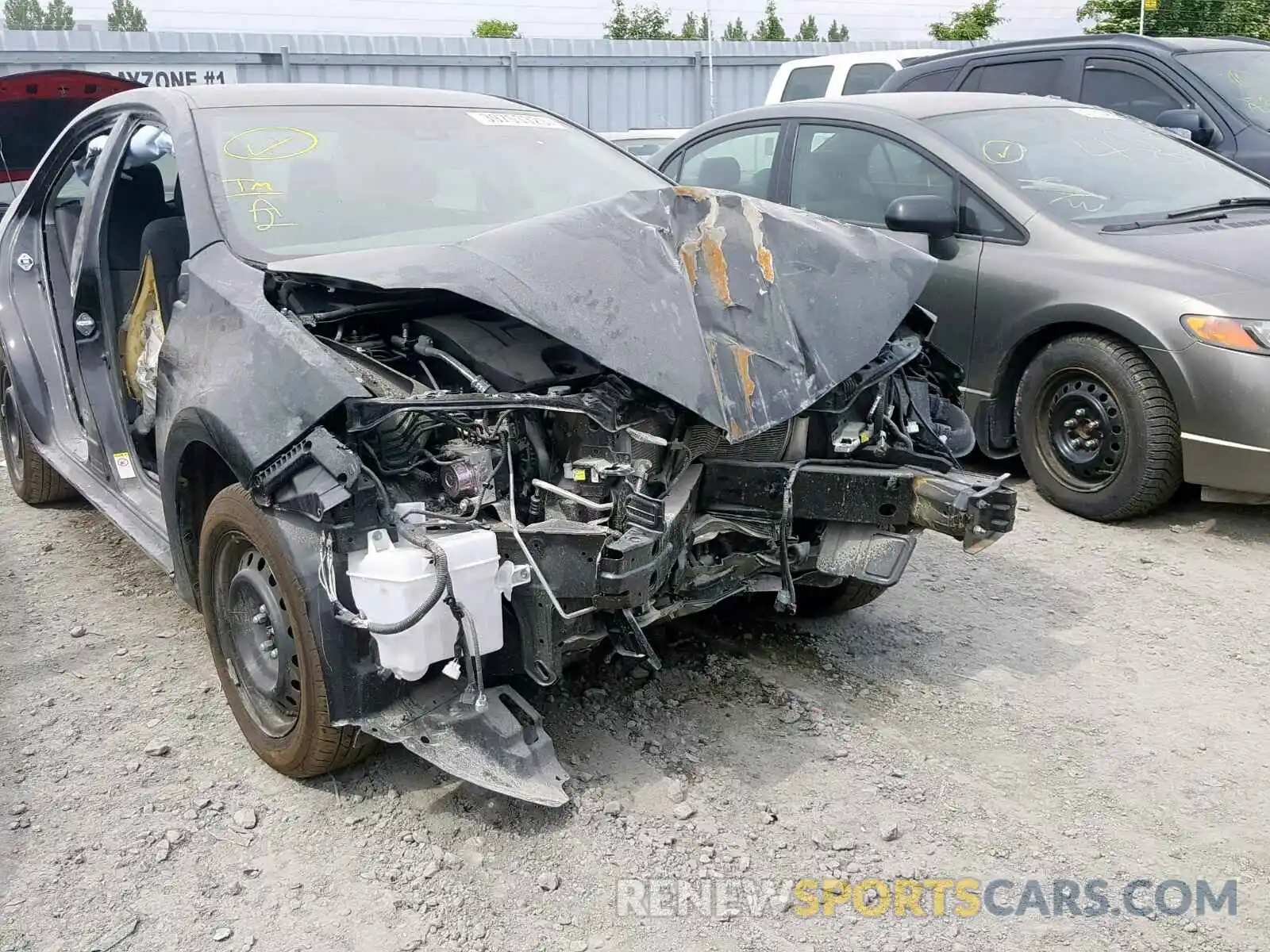 9 Photograph of a damaged car 2T1BURHE3KC241643 TOYOTA COROLLA 2019