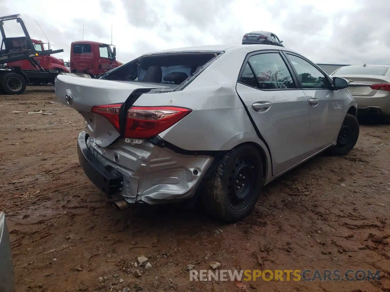 4 Photograph of a damaged car 2T1BURHE3KC241674 TOYOTA COROLLA 2019