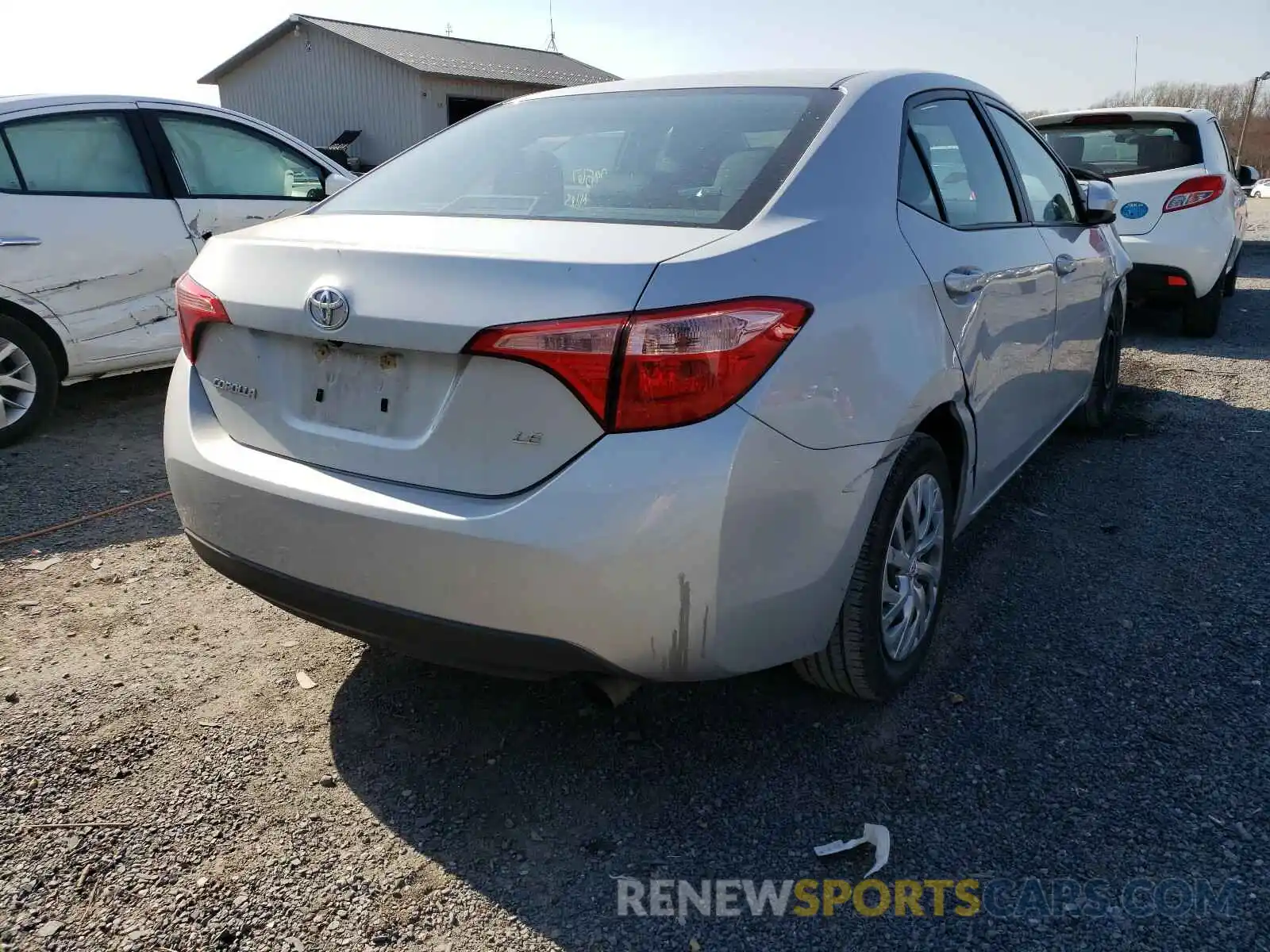 4 Photograph of a damaged car 2T1BURHE3KC241710 TOYOTA COROLLA 2019