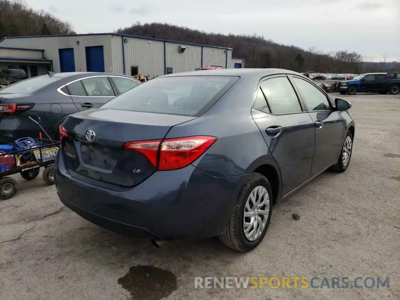 4 Photograph of a damaged car 2T1BURHE3KC242243 TOYOTA COROLLA 2019