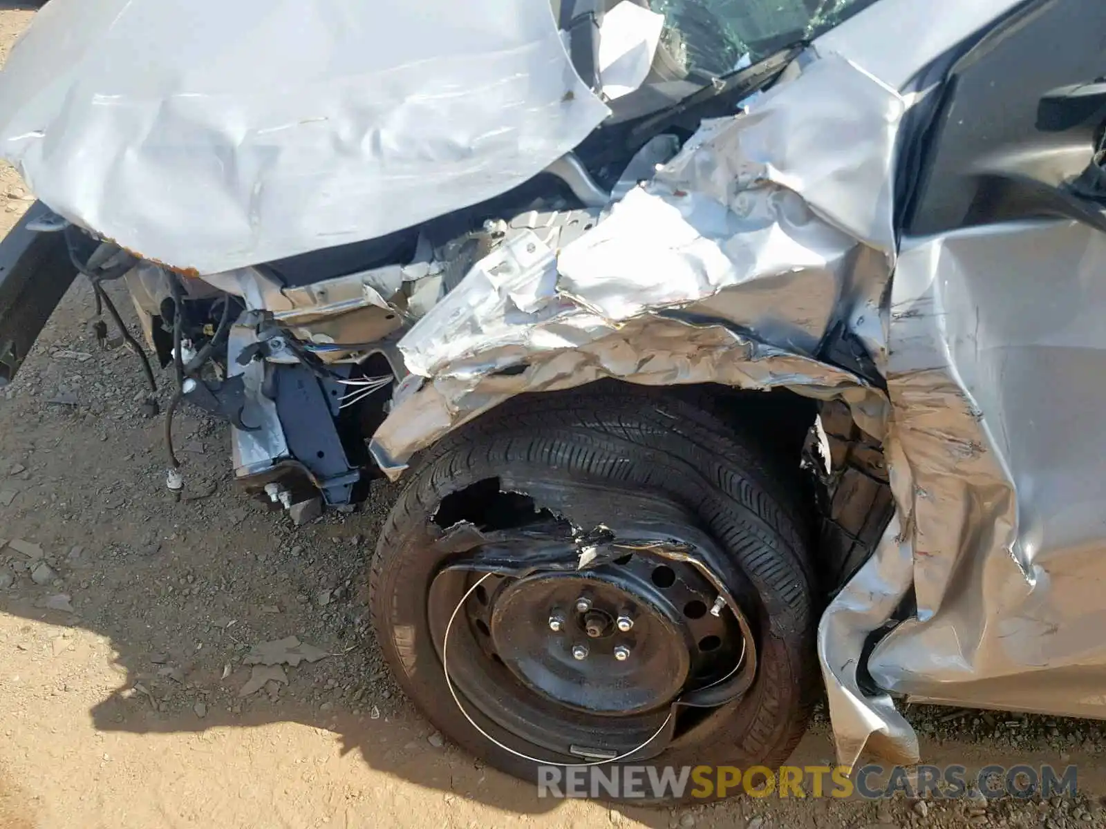 9 Photograph of a damaged car 2T1BURHE3KC242338 TOYOTA COROLLA 2019