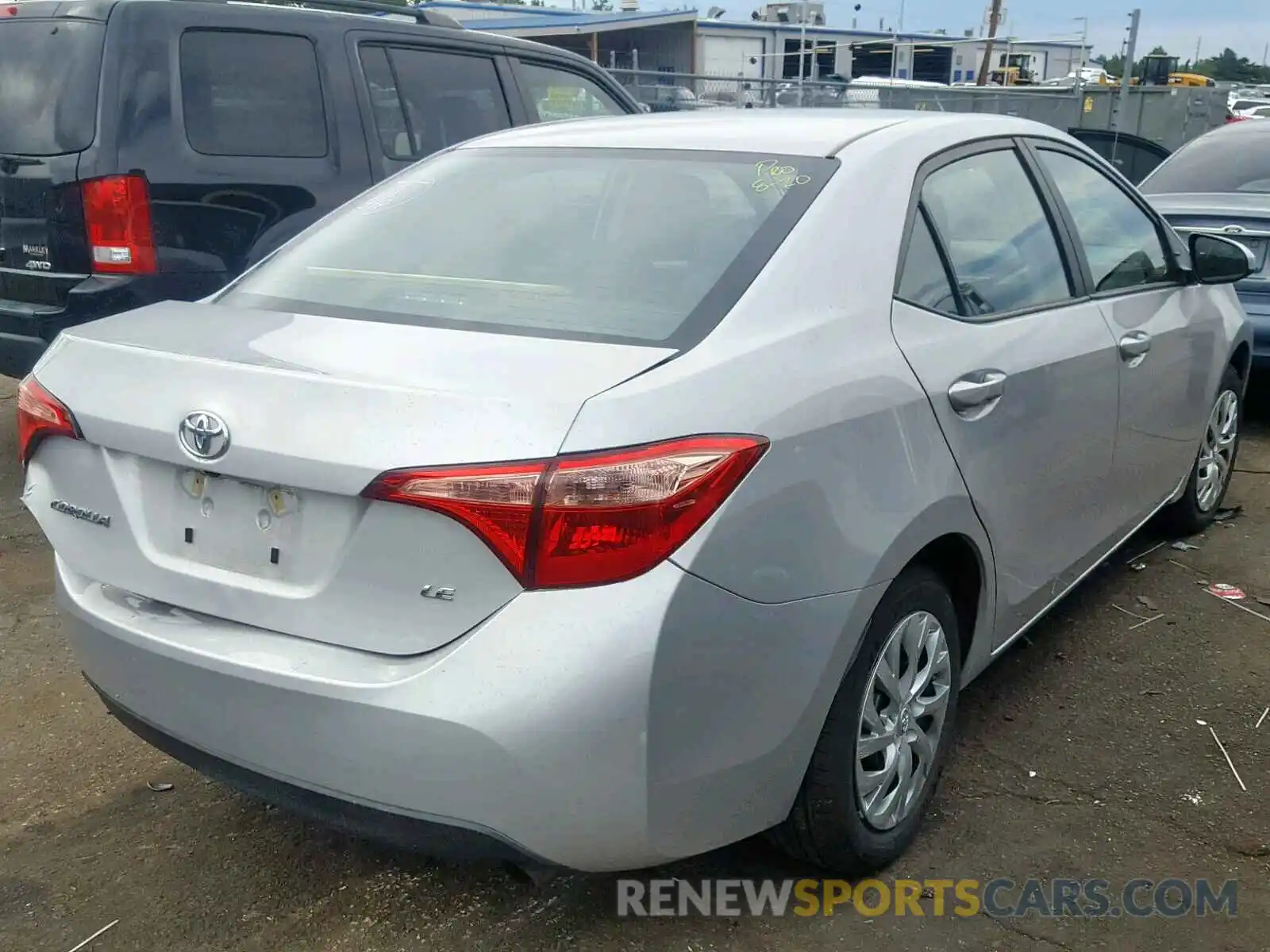 4 Photograph of a damaged car 2T1BURHE3KC243473 TOYOTA COROLLA 2019