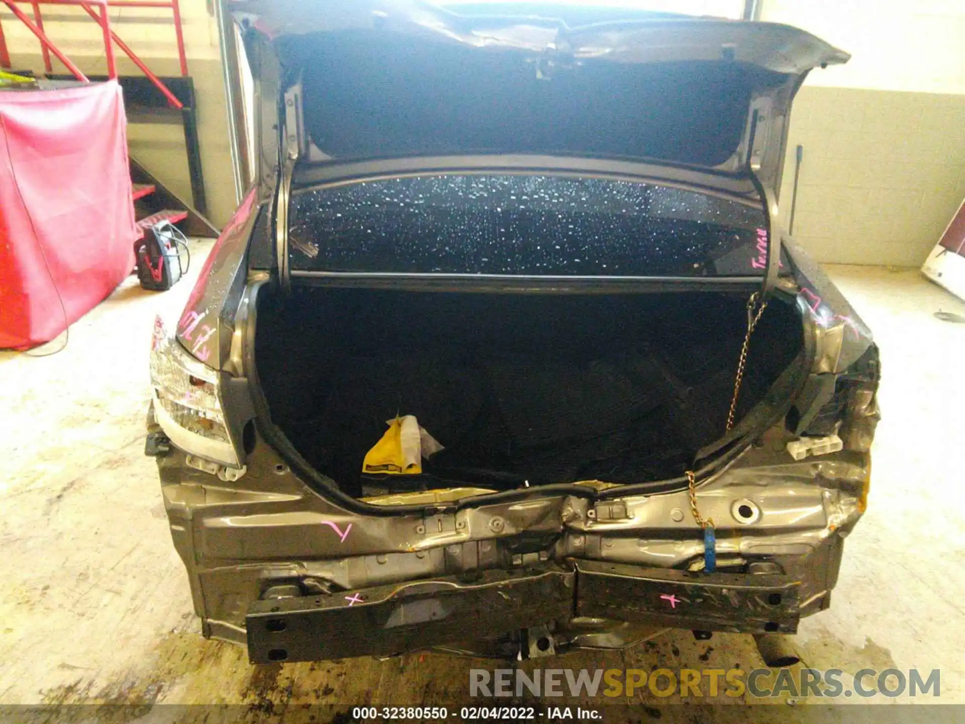 6 Photograph of a damaged car 2T1BURHE3KC243585 TOYOTA COROLLA 2019