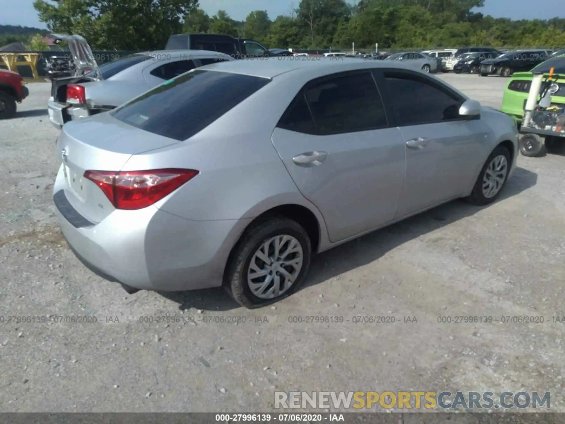 4 Photograph of a damaged car 2T1BURHE3KC244123 TOYOTA COROLLA 2019