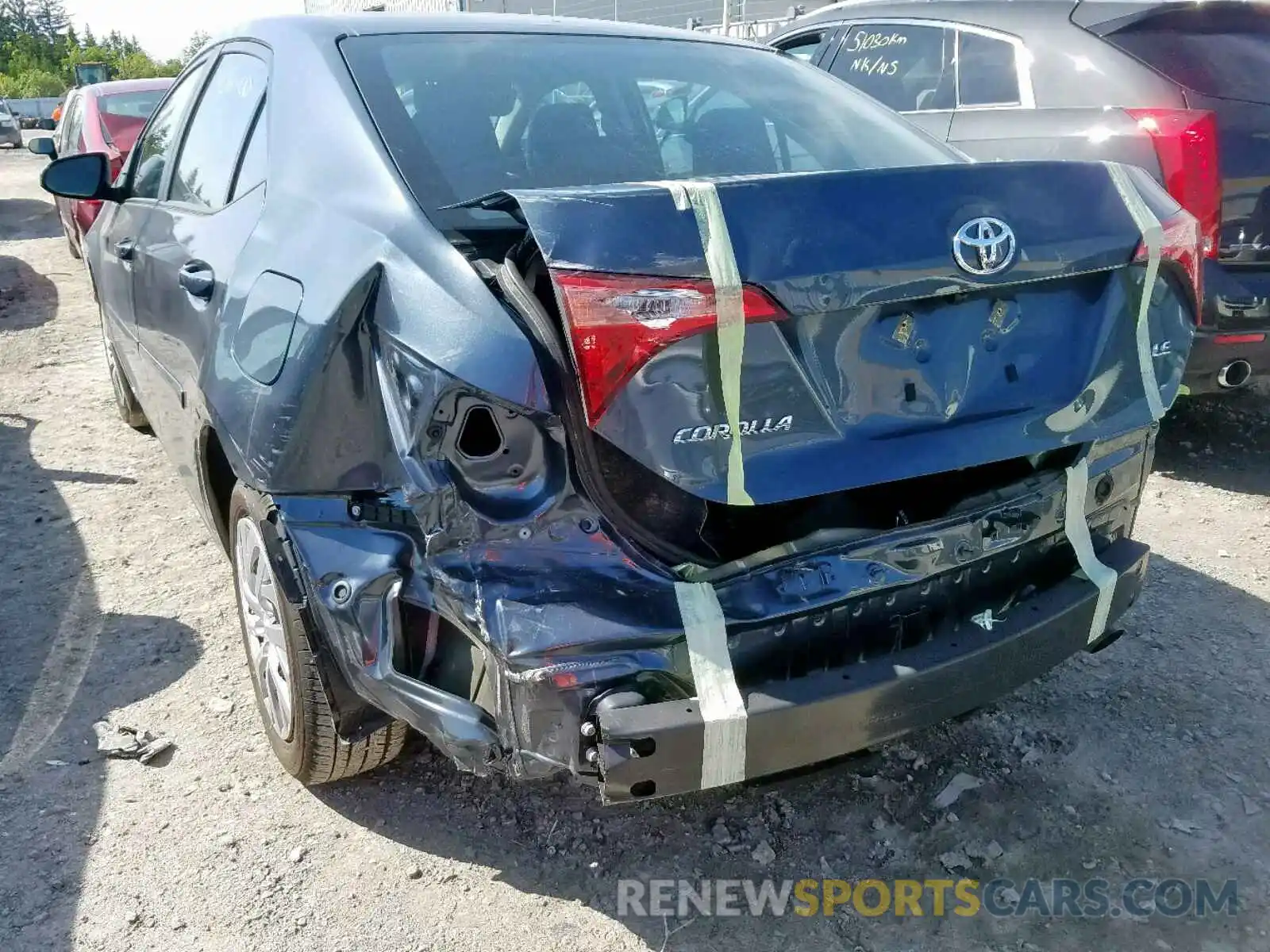 3 Photograph of a damaged car 2T1BURHE3KC244736 TOYOTA COROLLA 2019