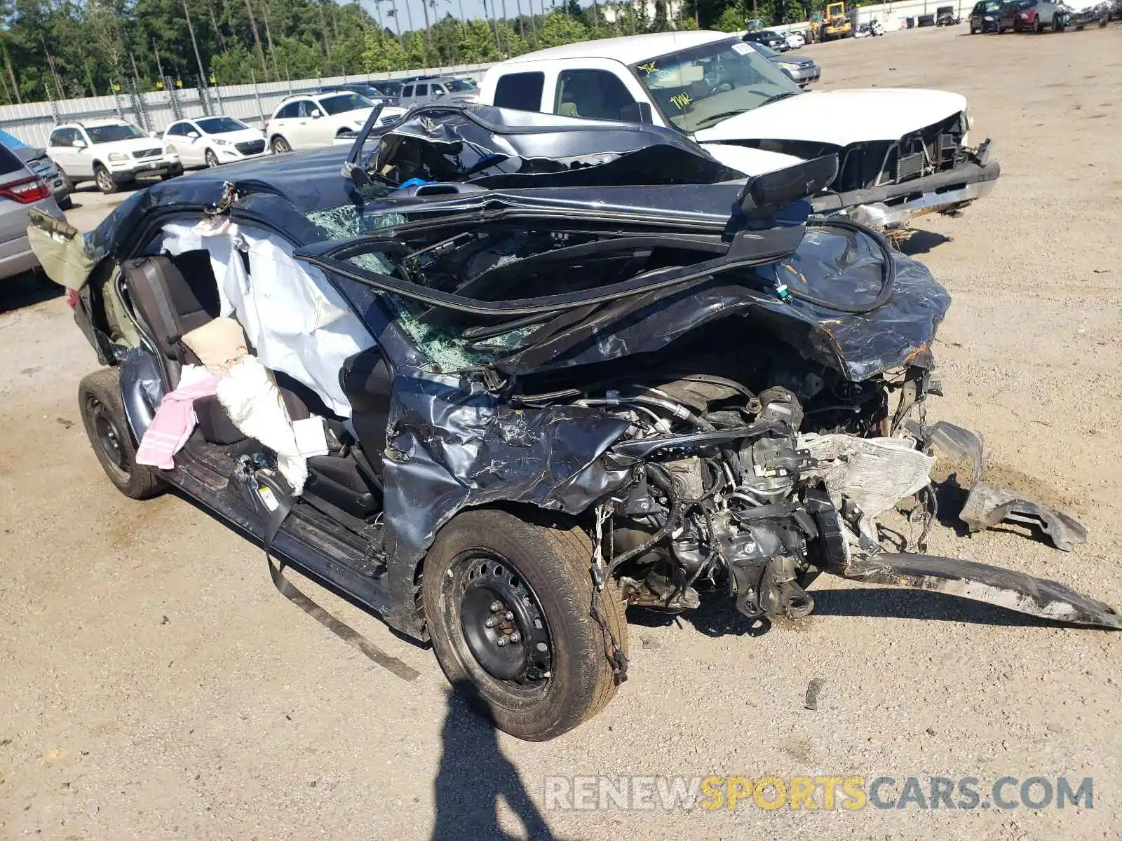 1 Photograph of a damaged car 2T1BURHE3KC246065 TOYOTA COROLLA 2019