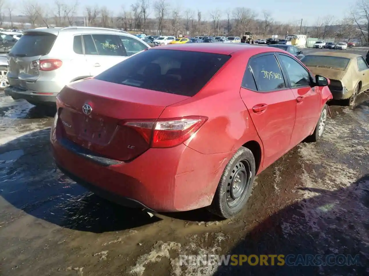 4 Photograph of a damaged car 2T1BURHE4KC125237 TOYOTA COROLLA 2019