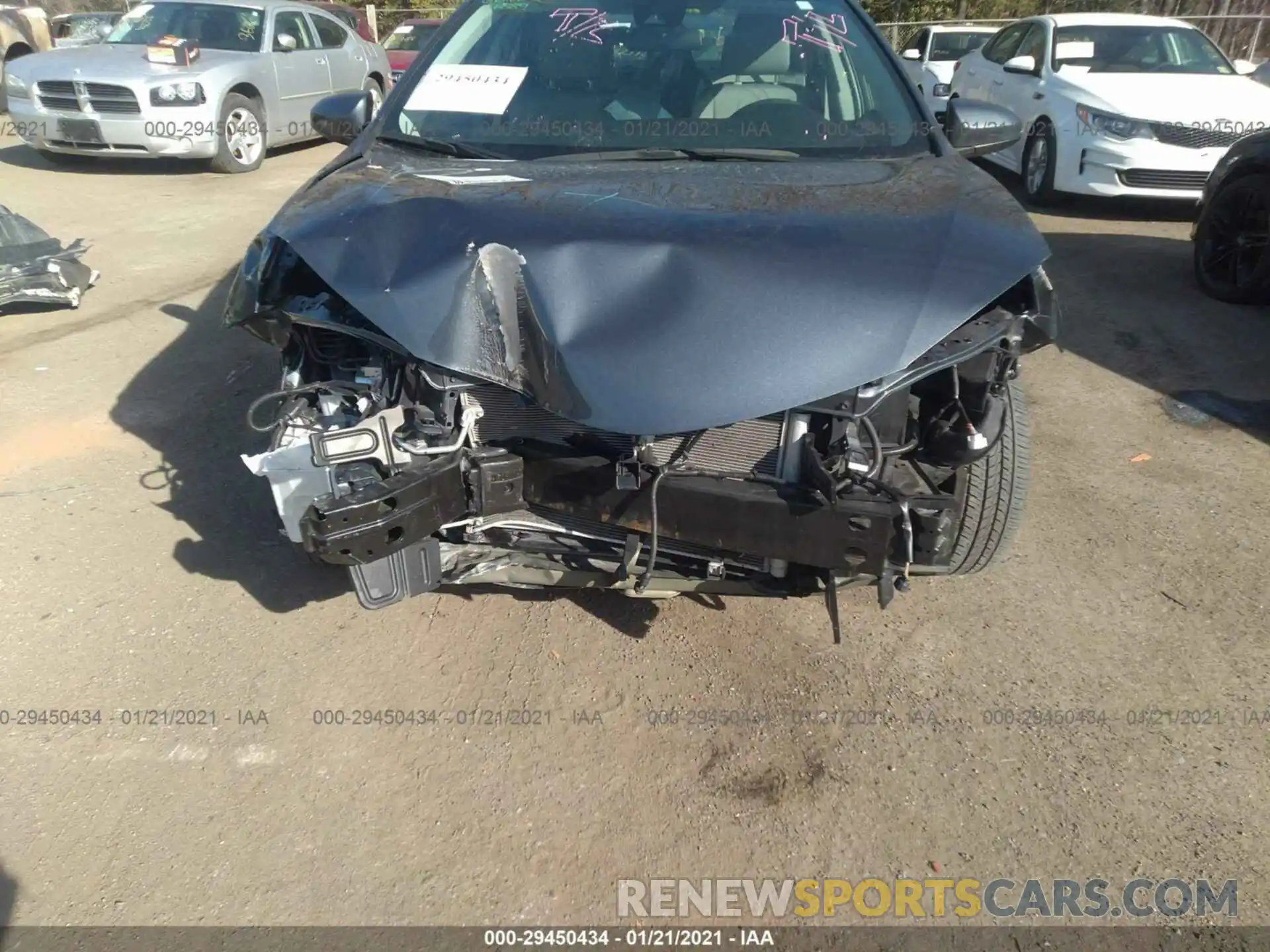 10 Photograph of a damaged car 2T1BURHE4KC126890 TOYOTA COROLLA 2019