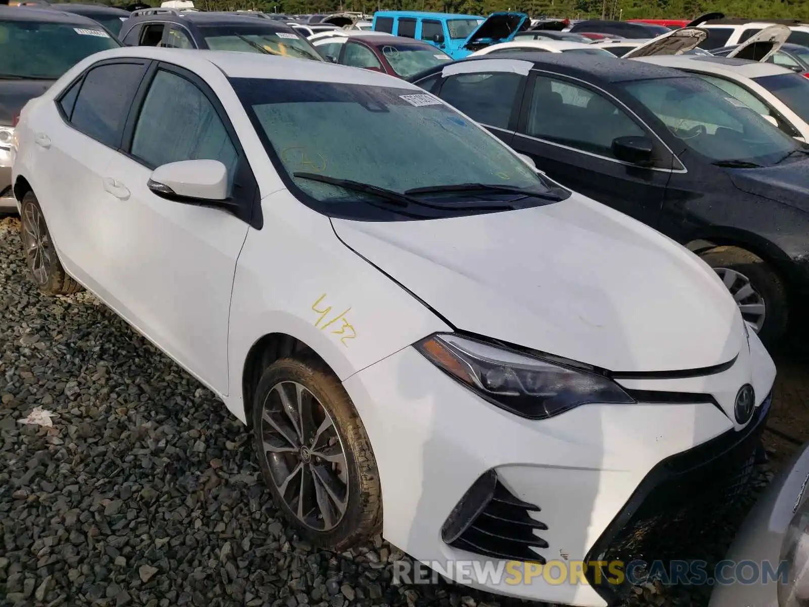 1 Photograph of a damaged car 2T1BURHE4KC128493 TOYOTA COROLLA 2019