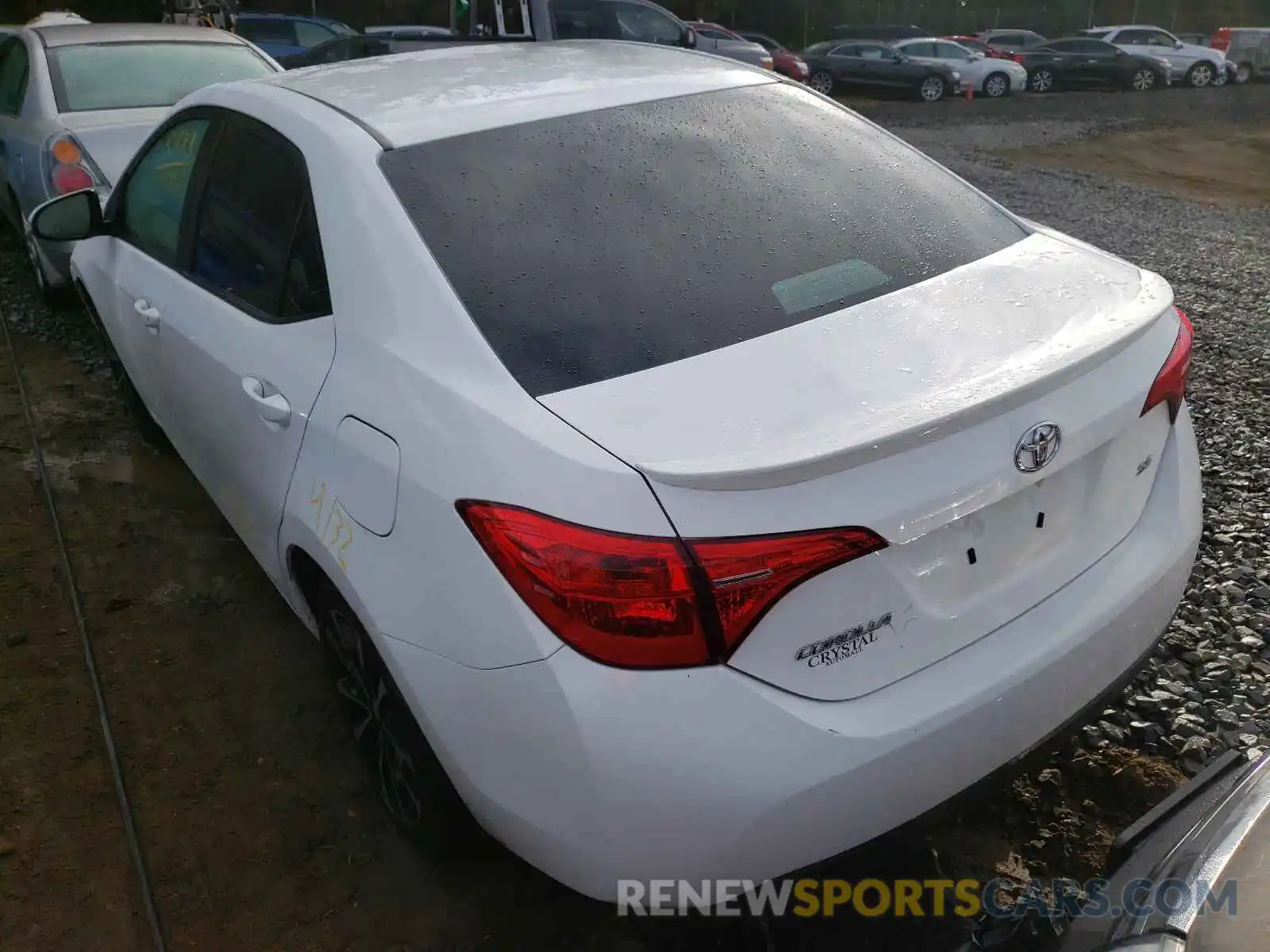 3 Photograph of a damaged car 2T1BURHE4KC128493 TOYOTA COROLLA 2019