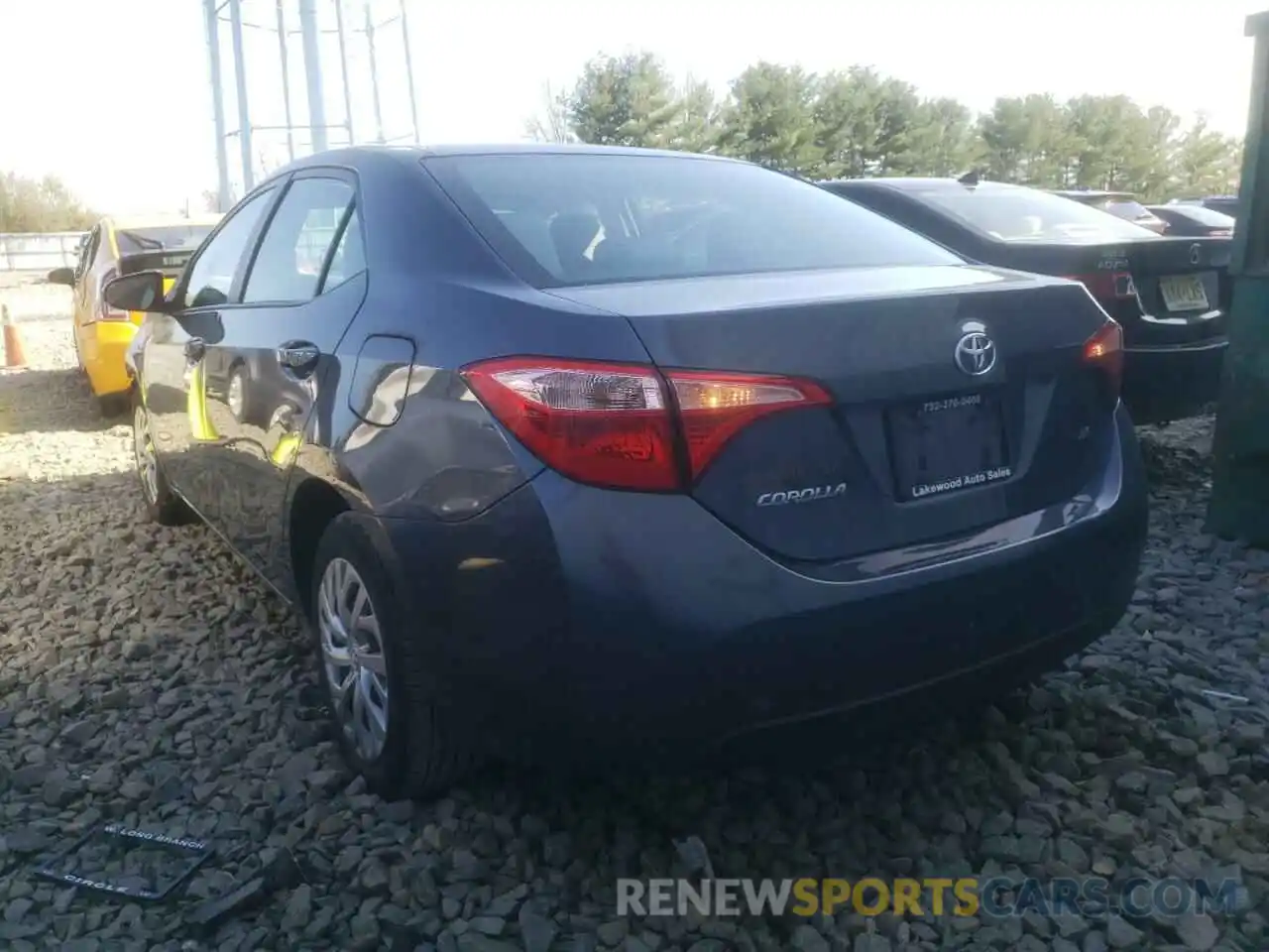 3 Photograph of a damaged car 2T1BURHE4KC130244 TOYOTA COROLLA 2019