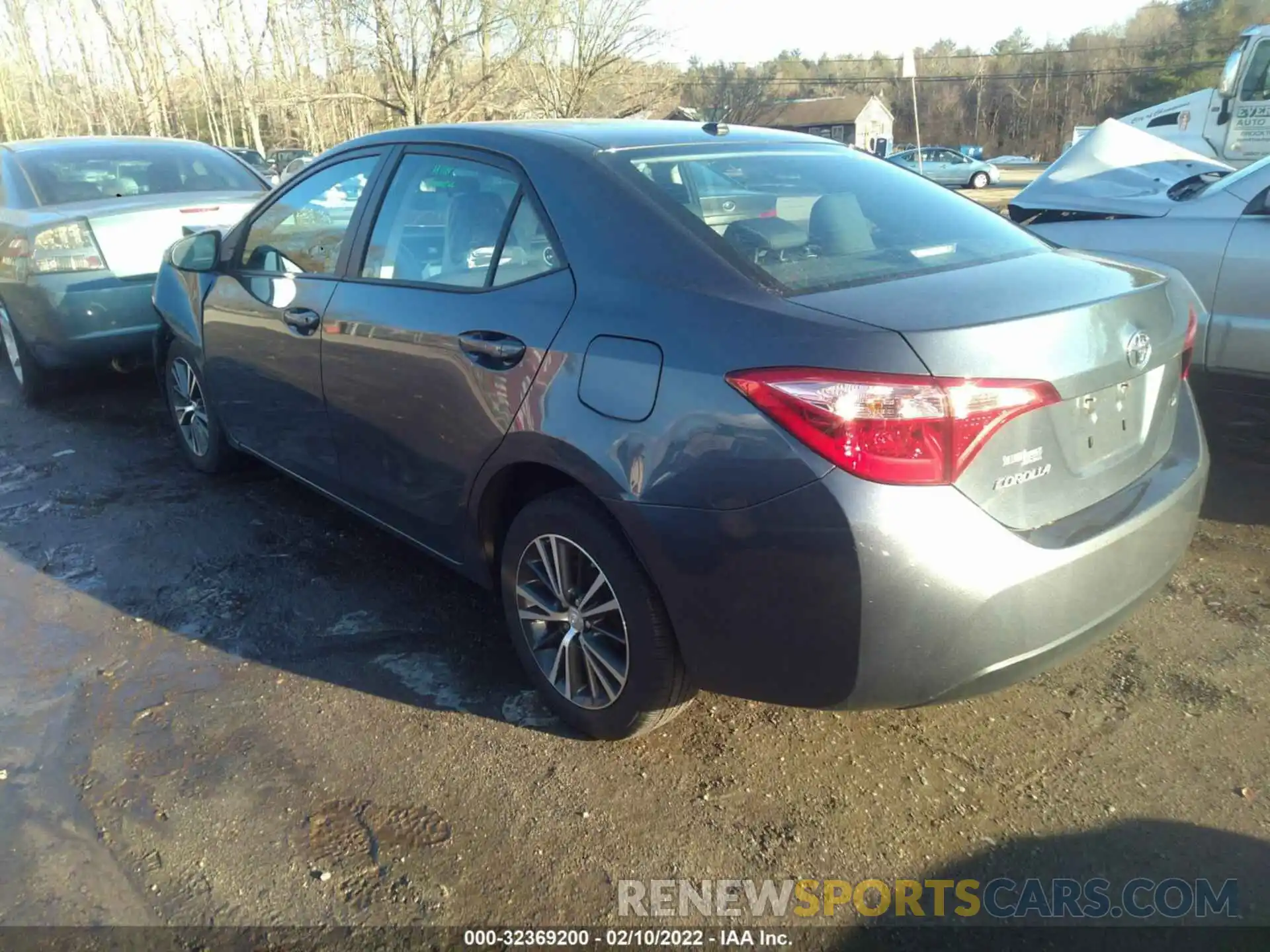 3 Photograph of a damaged car 2T1BURHE4KC130776 TOYOTA COROLLA 2019