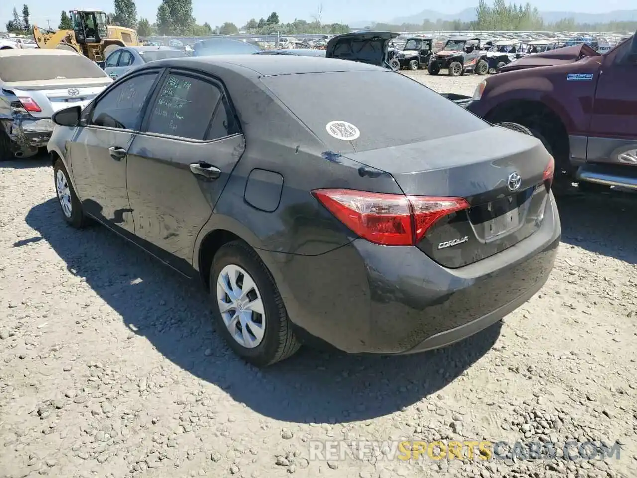 3 Photograph of a damaged car 2T1BURHE4KC131586 TOYOTA COROLLA 2019